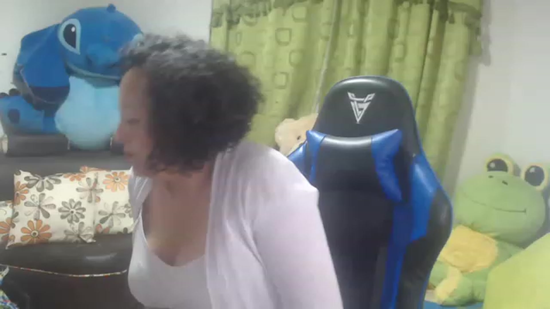 Gallery image thumbnail from Oriana_wet's myfreecams stream on, 07/07/2023, 10:03 image 10 of 20