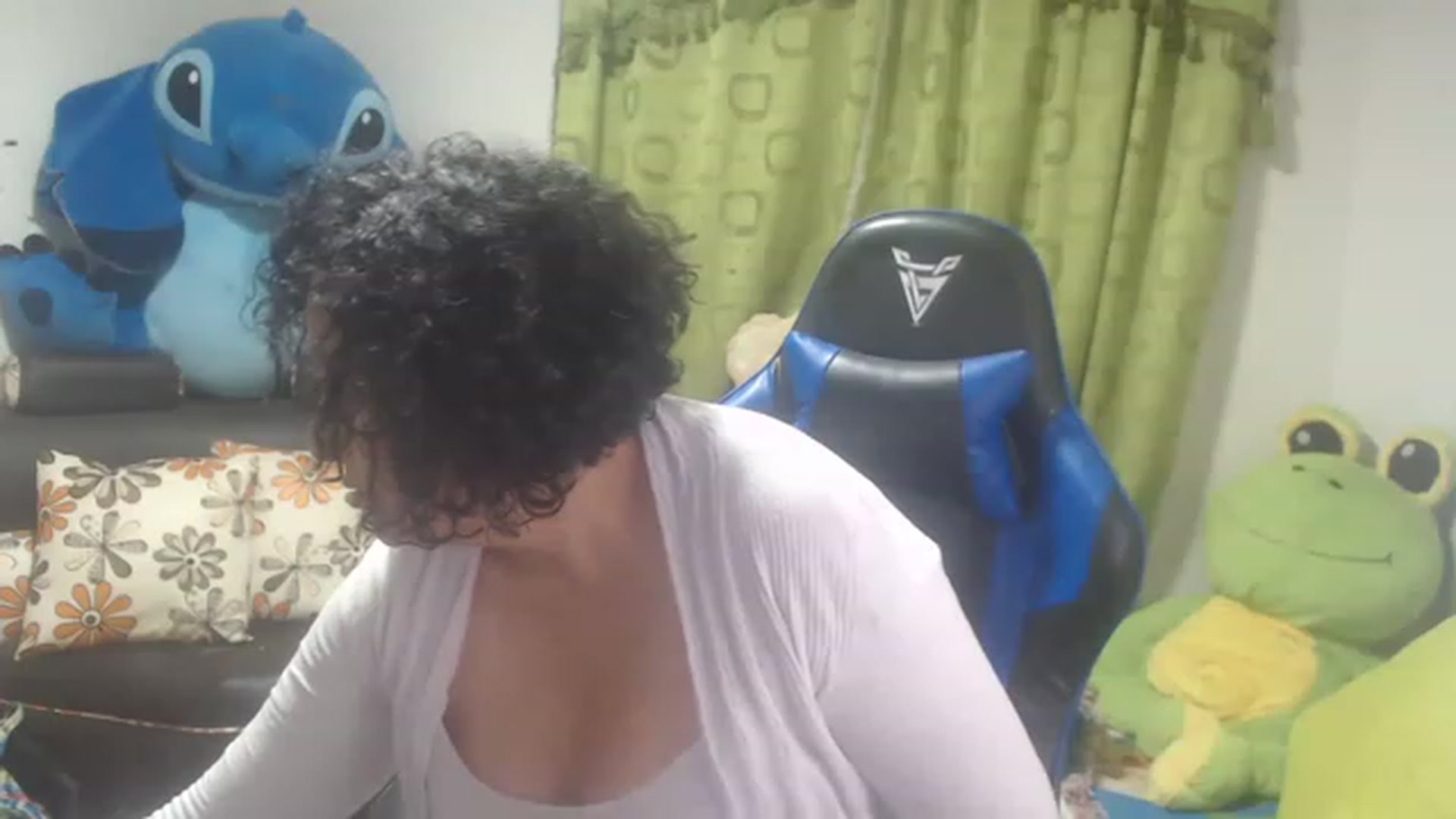 Gallery image thumbnail from Oriana_wet's myfreecams stream on, 07/07/2023, 10:46 image 5 of 20