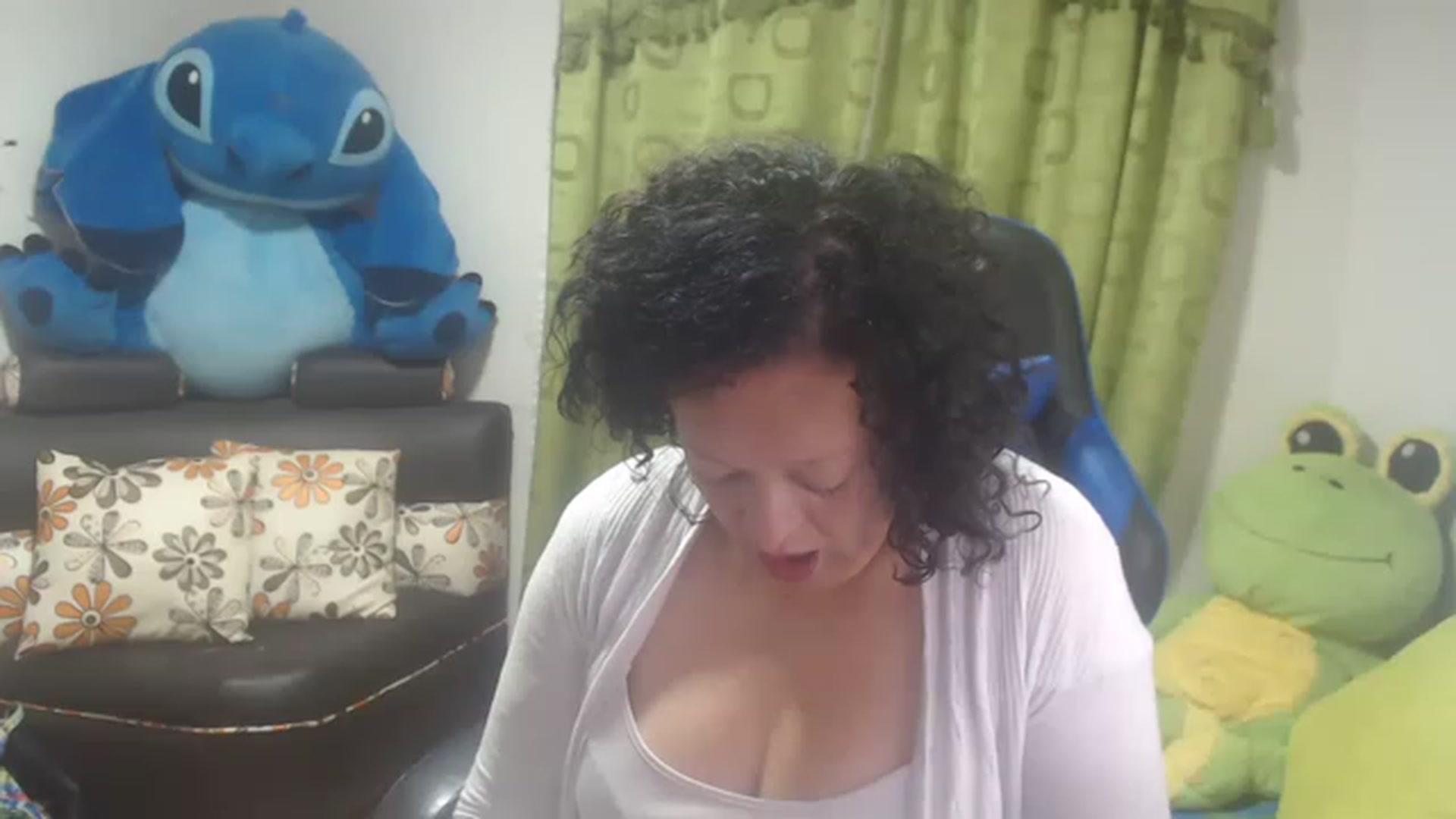 Gallery image thumbnail from Oriana_wet's myfreecams stream on, 07/07/2023, 10:46 image 8 of 20