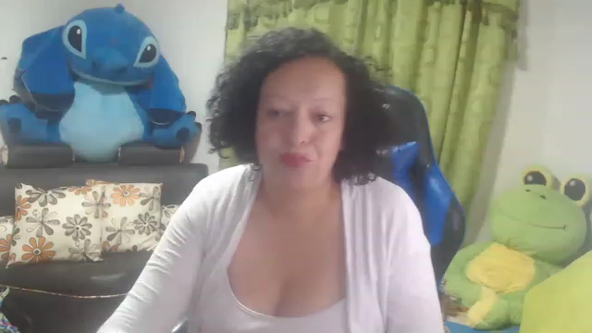 Gallery image thumbnail from Oriana_wet's myfreecams stream on, 07/07/2023, 10:46 image 2 of 20