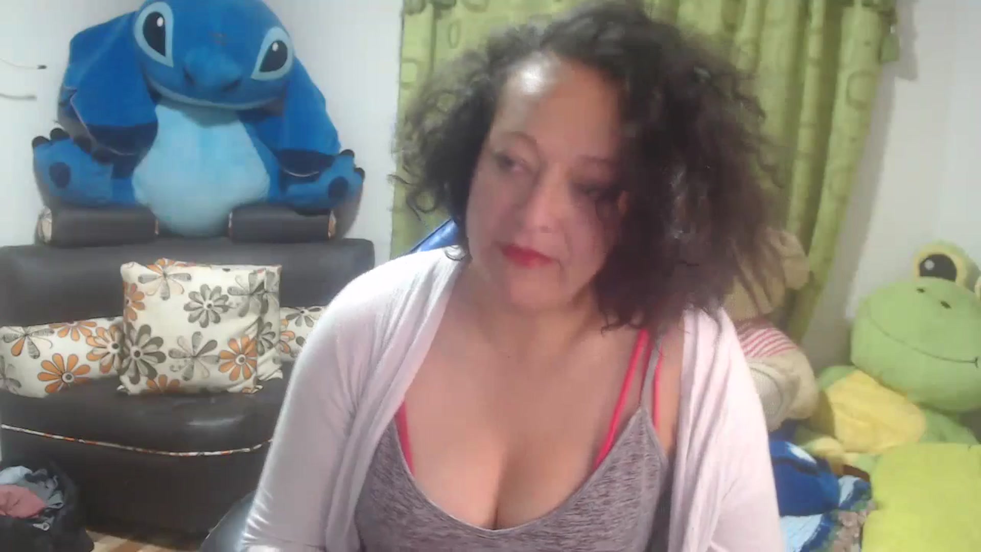 Gallery image thumbnail from Oriana_wet's myfreecams stream on, 07/14/2023, 10:39 image 17 of 20