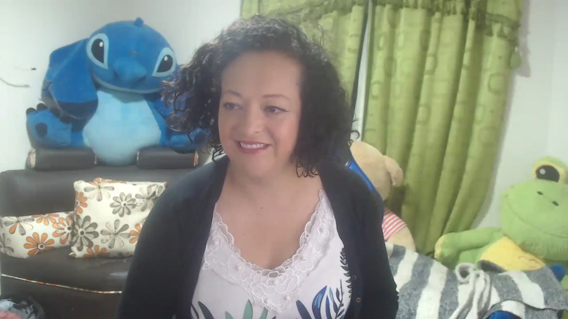 Gallery image thumbnail from Oriana_wet's myfreecams stream on, 07/16/2023, 12:50 image 14 of 20