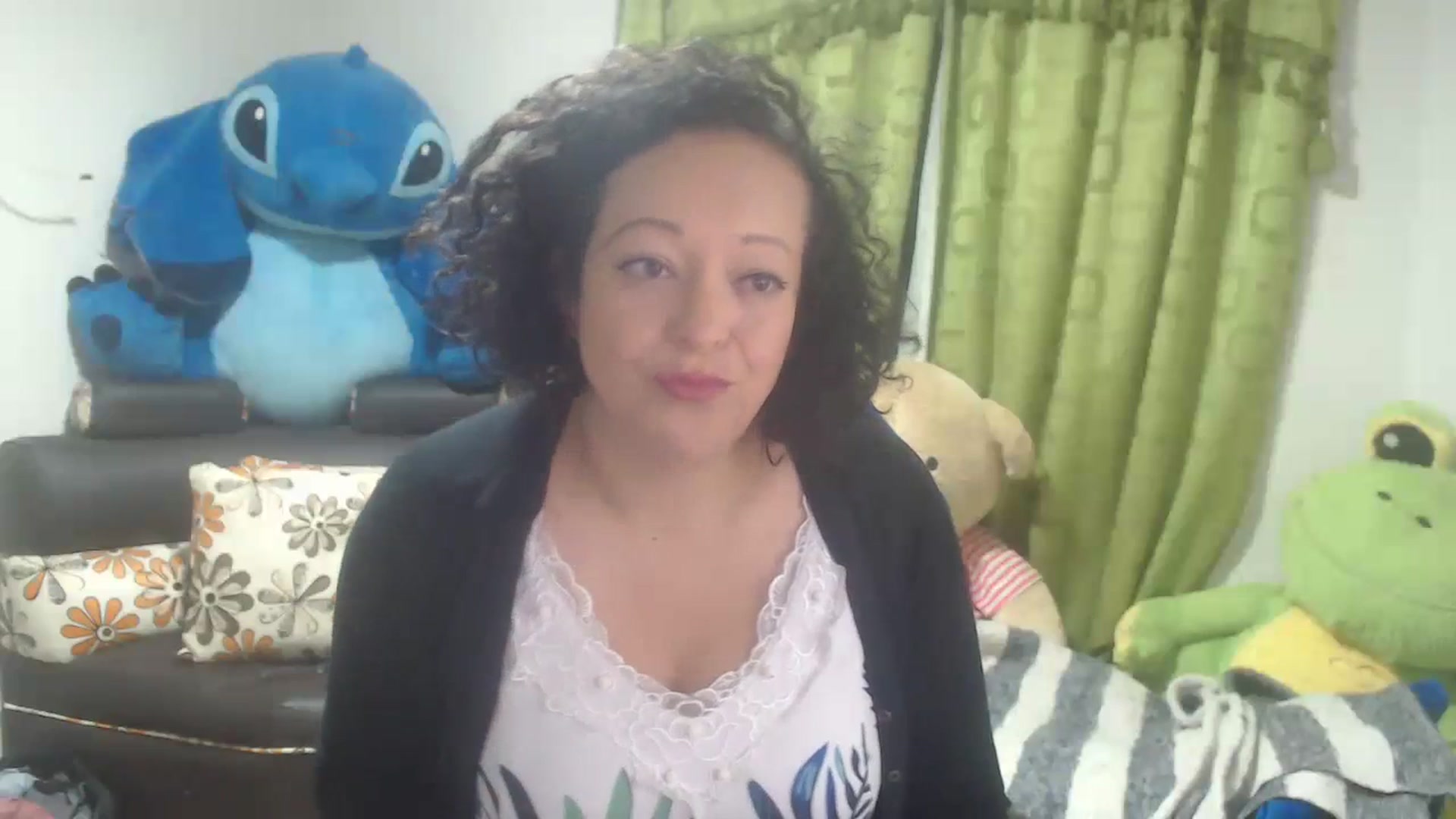 Gallery image thumbnail from Oriana_wet's myfreecams stream on, 07/16/2023, 12:50 image 17 of 20