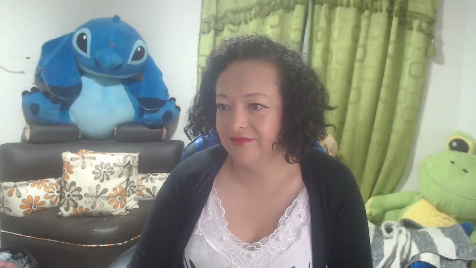 Gallery image thumbnail from Oriana_wet's myfreecams stream on, 07/16/2023, 12:50 image 3 of 20