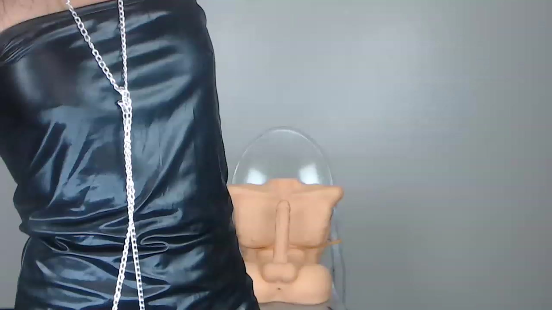 Gallery image thumbnail from OrientalPearl's myfreecams stream on, 05/20/2023, 06:32 image 9 of 20