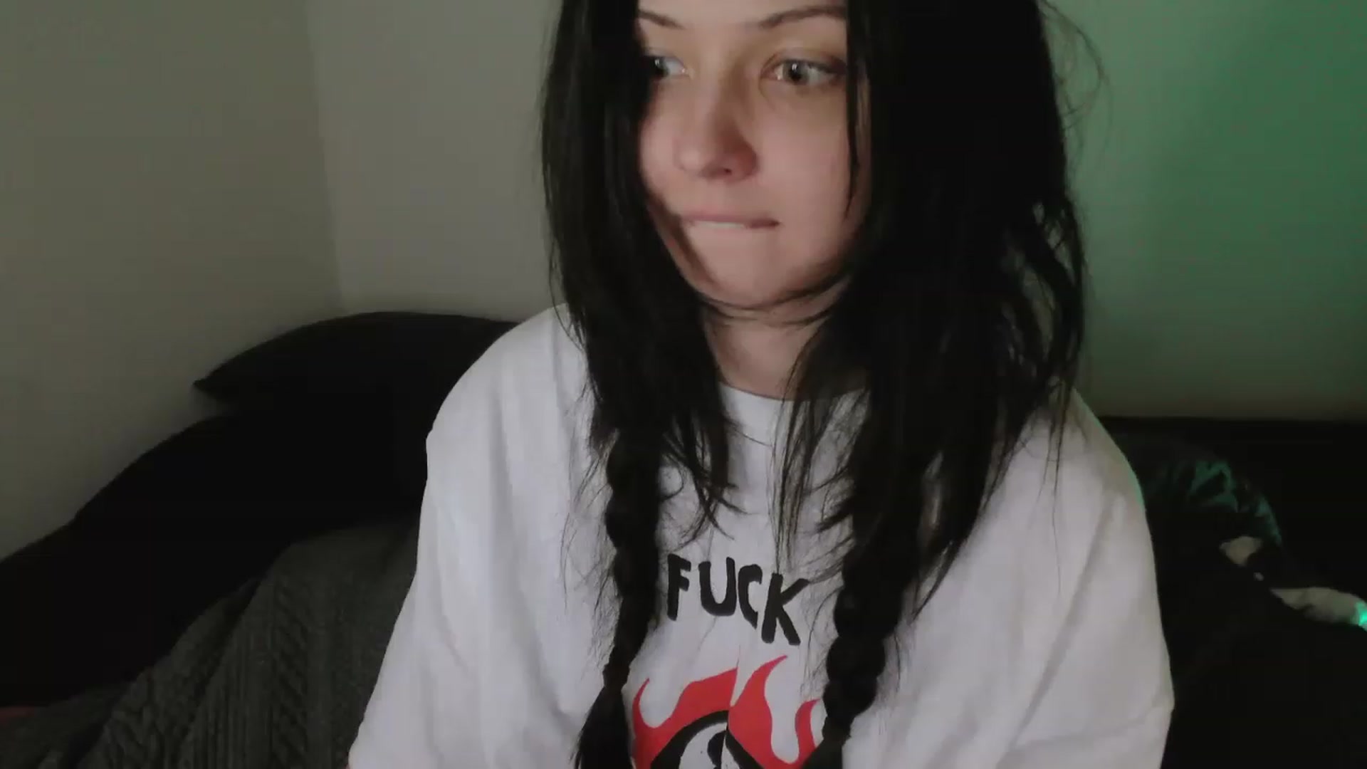 Gallery image thumbnail from OtherRoom's myfreecams stream on, 04/28/2023, 08:07 image 15 of 20