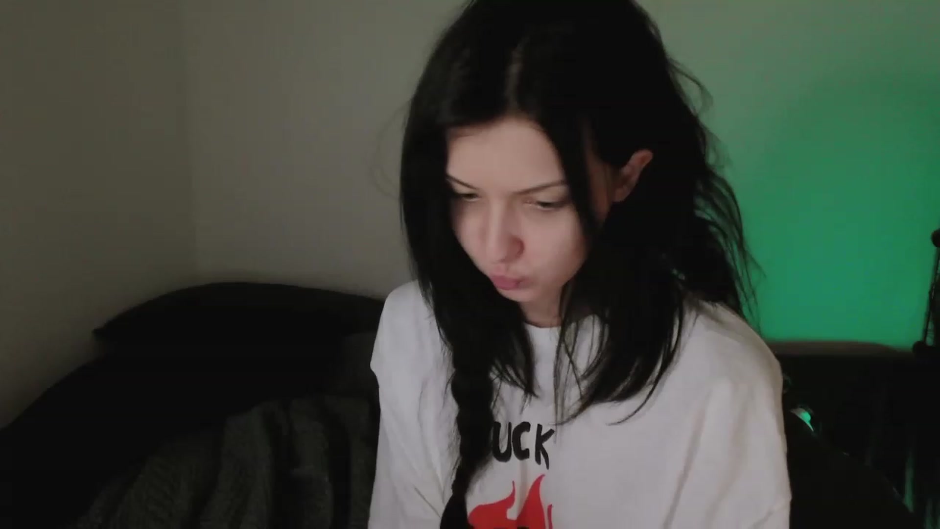 Gallery image thumbnail from OtherRoom's myfreecams stream on, 04/28/2023, 08:07 image 6 of 20