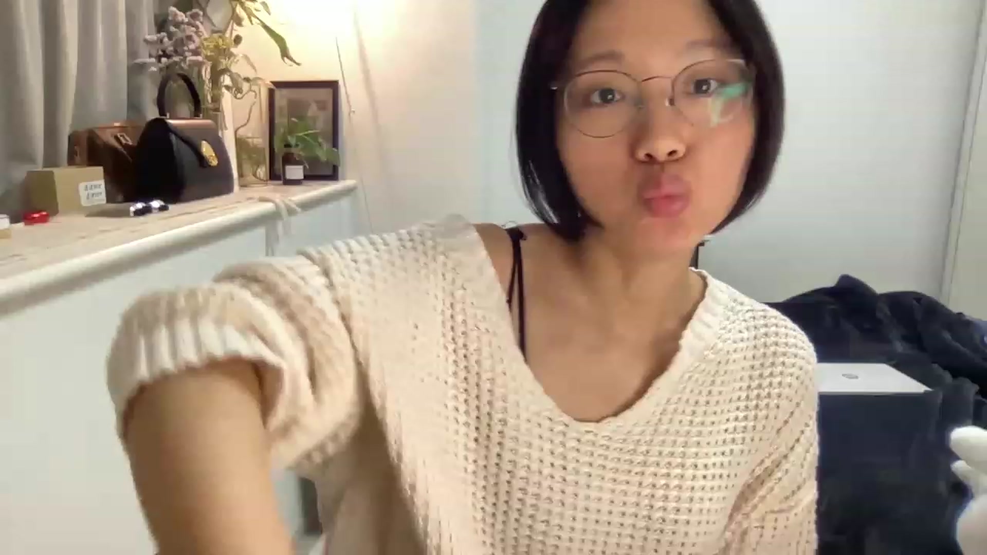 Gallery image thumbnail from Otochan's myfreecams stream on, 12/24/2022, 10:14 image 1 of 20