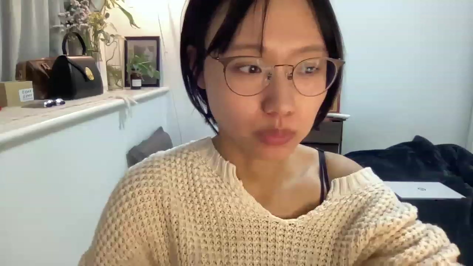Gallery image thumbnail from Otochan's myfreecams stream on, 12/24/2022, 10:14 image 11 of 20