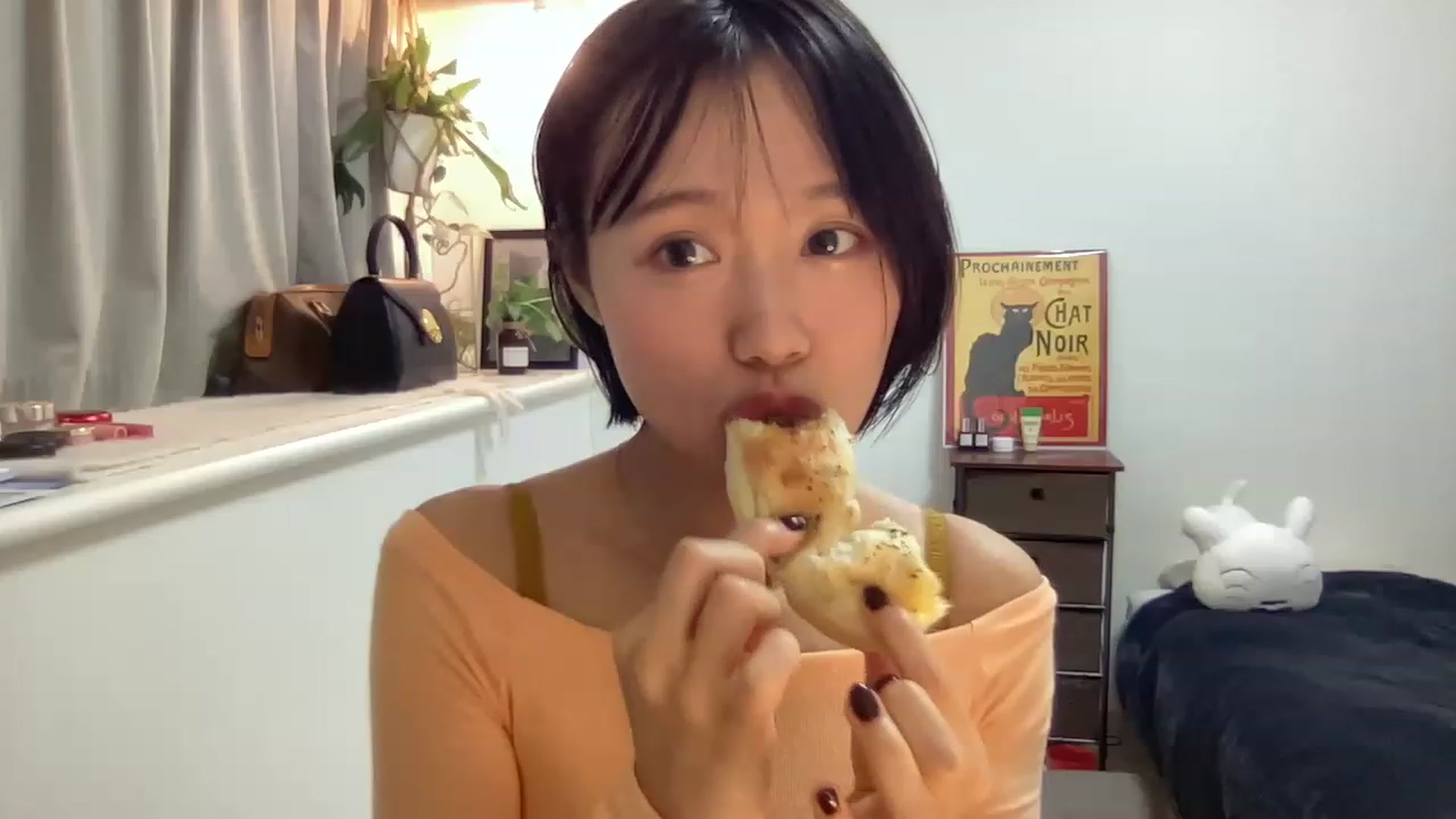Gallery image thumbnail from Otochan's myfreecams stream on, 12/28/2022, 08:34 image 3 of 20