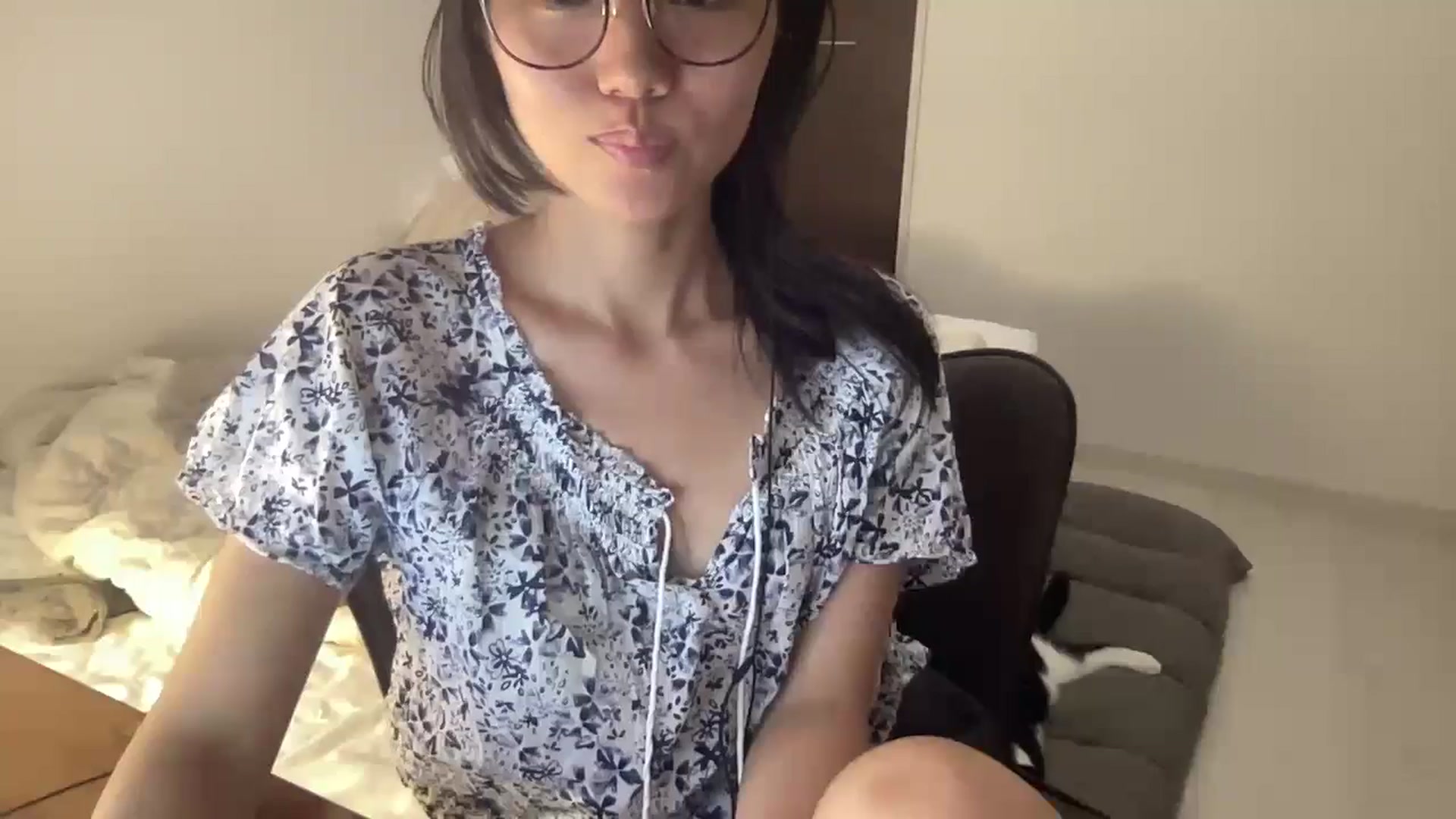 Gallery image thumbnail from Otochan's myfreecams stream on, 10/05/2024, 11:16 image 17 of 20