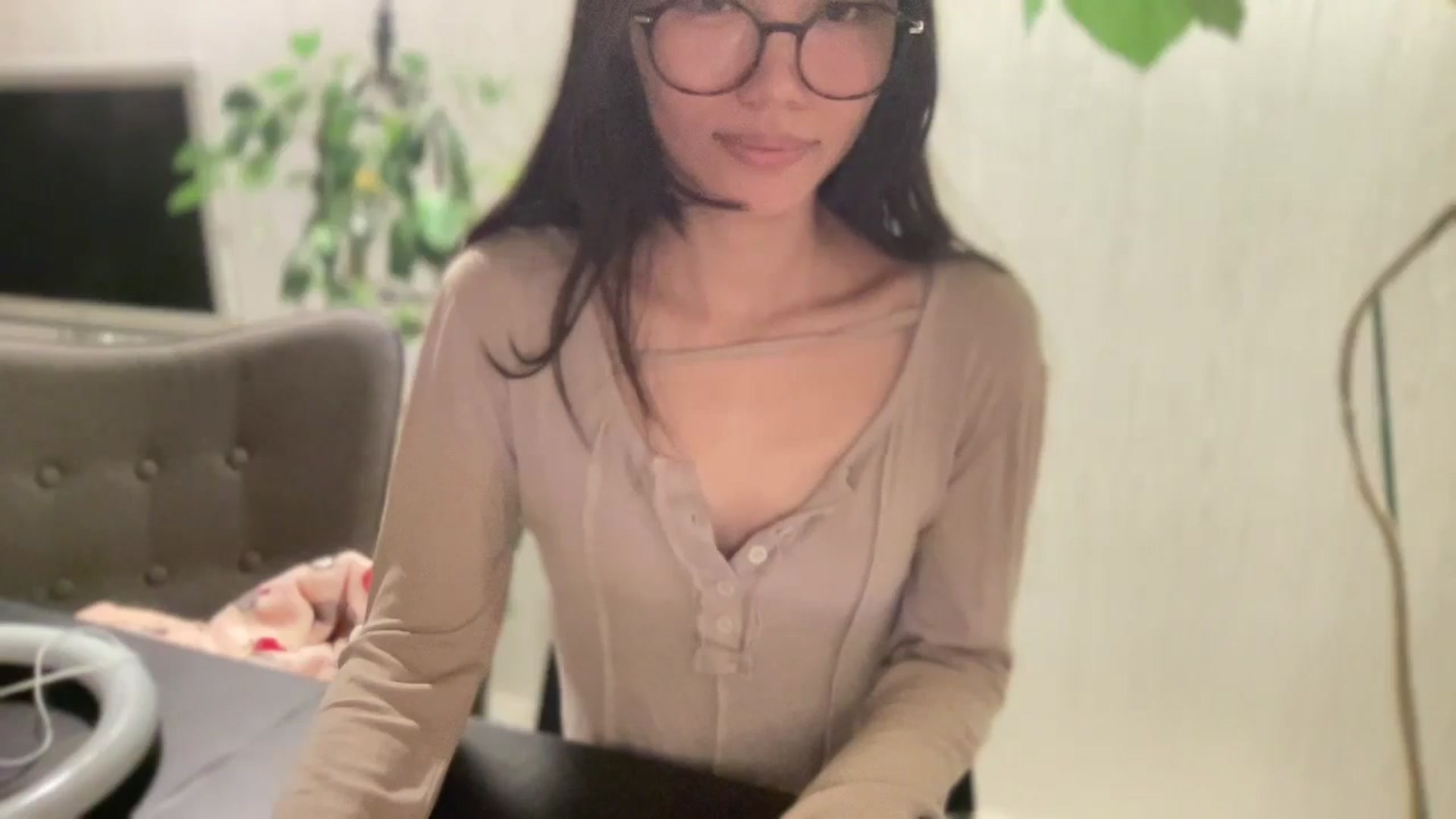 Gallery image thumbnail from Otochan's myfreecams stream on, 10/10/2024, 09:42 image 16 of 20