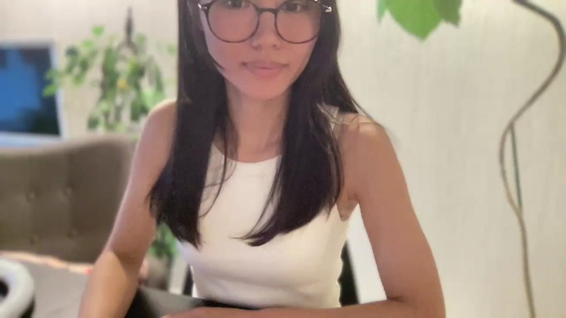 Gallery image thumbnail from Otochan's myfreecams stream on, 10/10/2024, 09:42 image 9 of 20