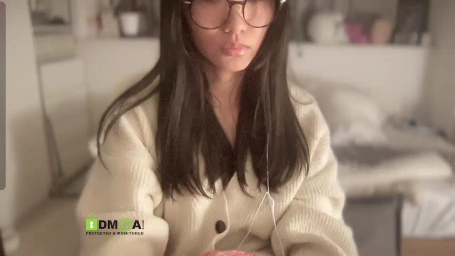 Gallery image thumbnail from Otochan's myfreecams stream on, 10/30/2024, 10:39 image 16 of 20