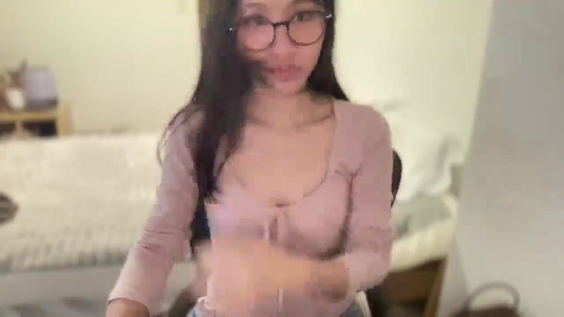 Gallery image thumbnail from Otochan's myfreecams stream on, 04/18/2025, 13:01 image 5 of 20