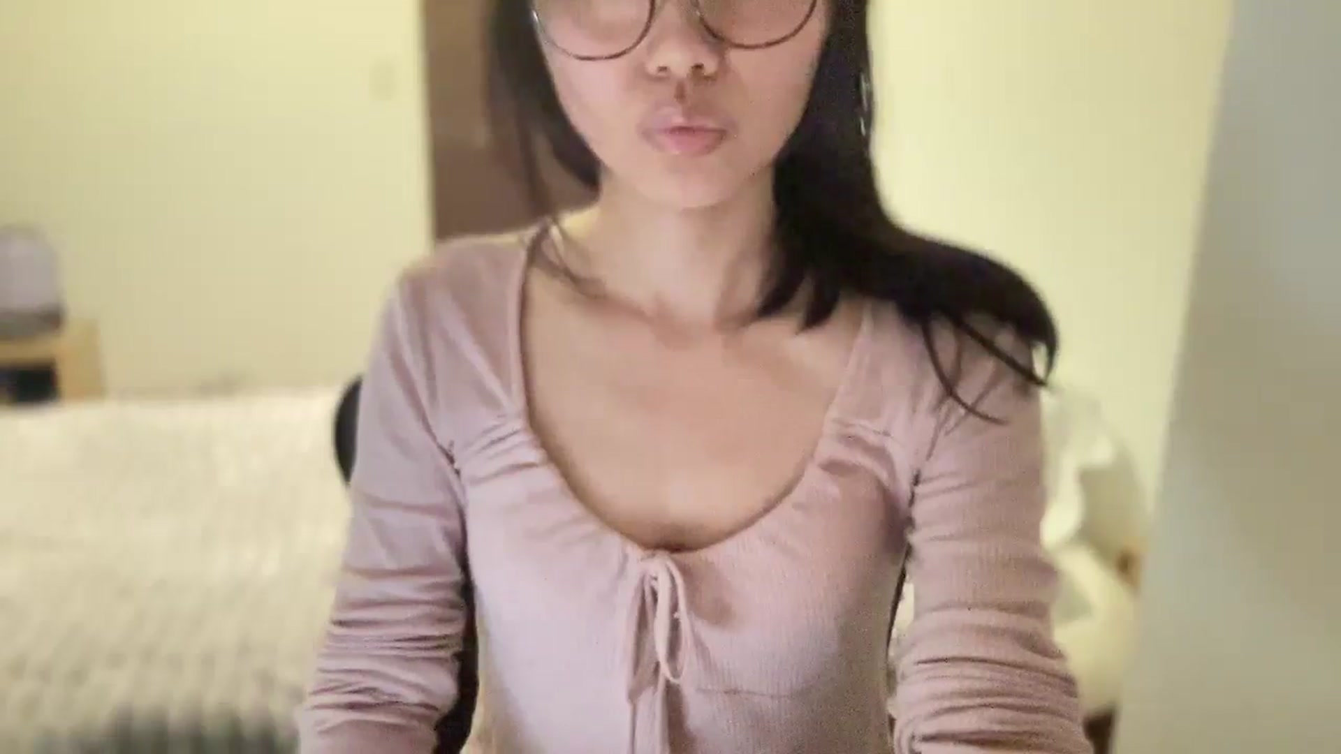 Gallery image thumbnail from Otochan's myfreecams stream on, 04/18/2025, 14:00 image 9 of 20