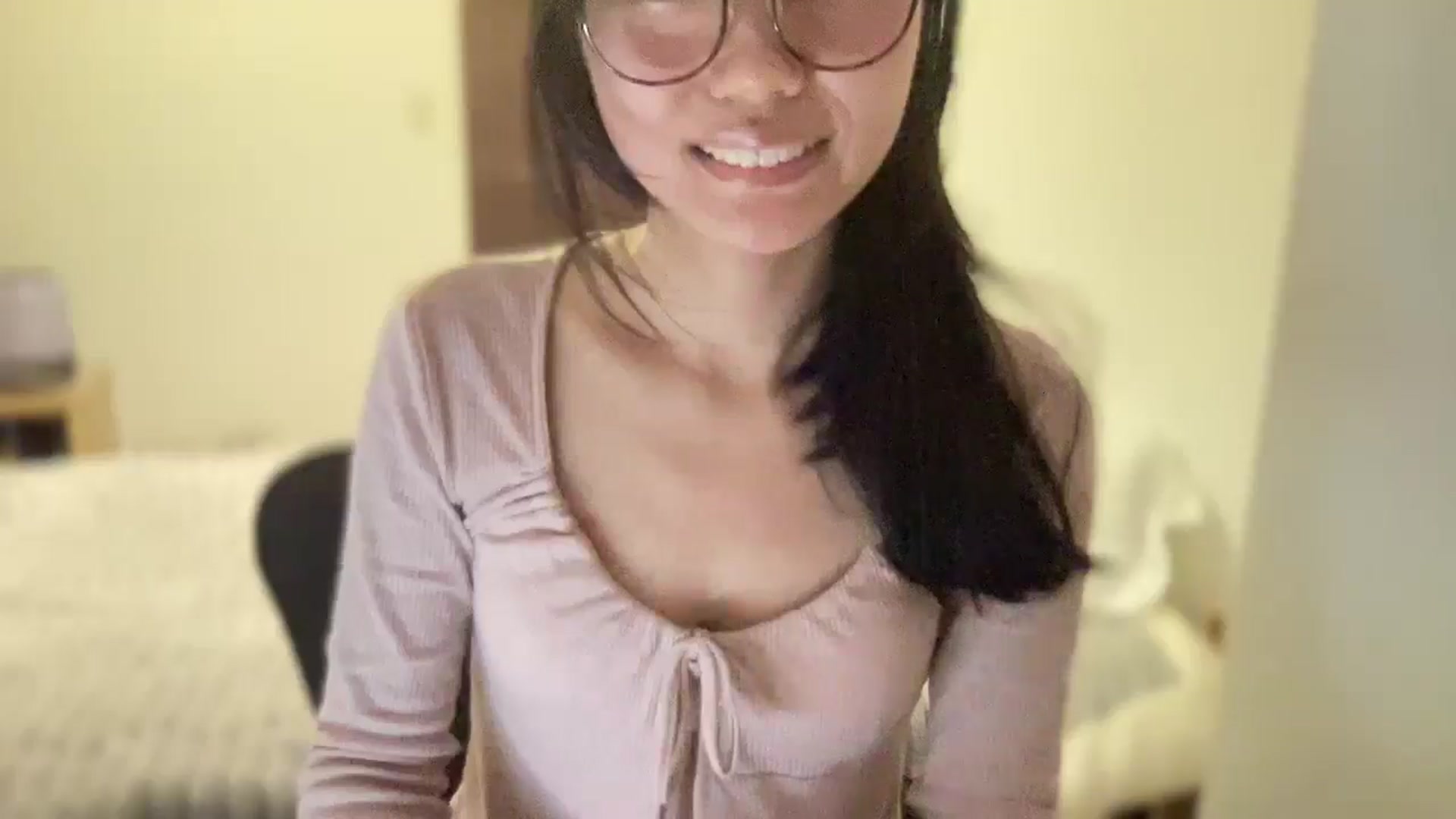 Gallery image thumbnail from Otochan's myfreecams stream on, 04/18/2025, 14:00 image 7 of 20
