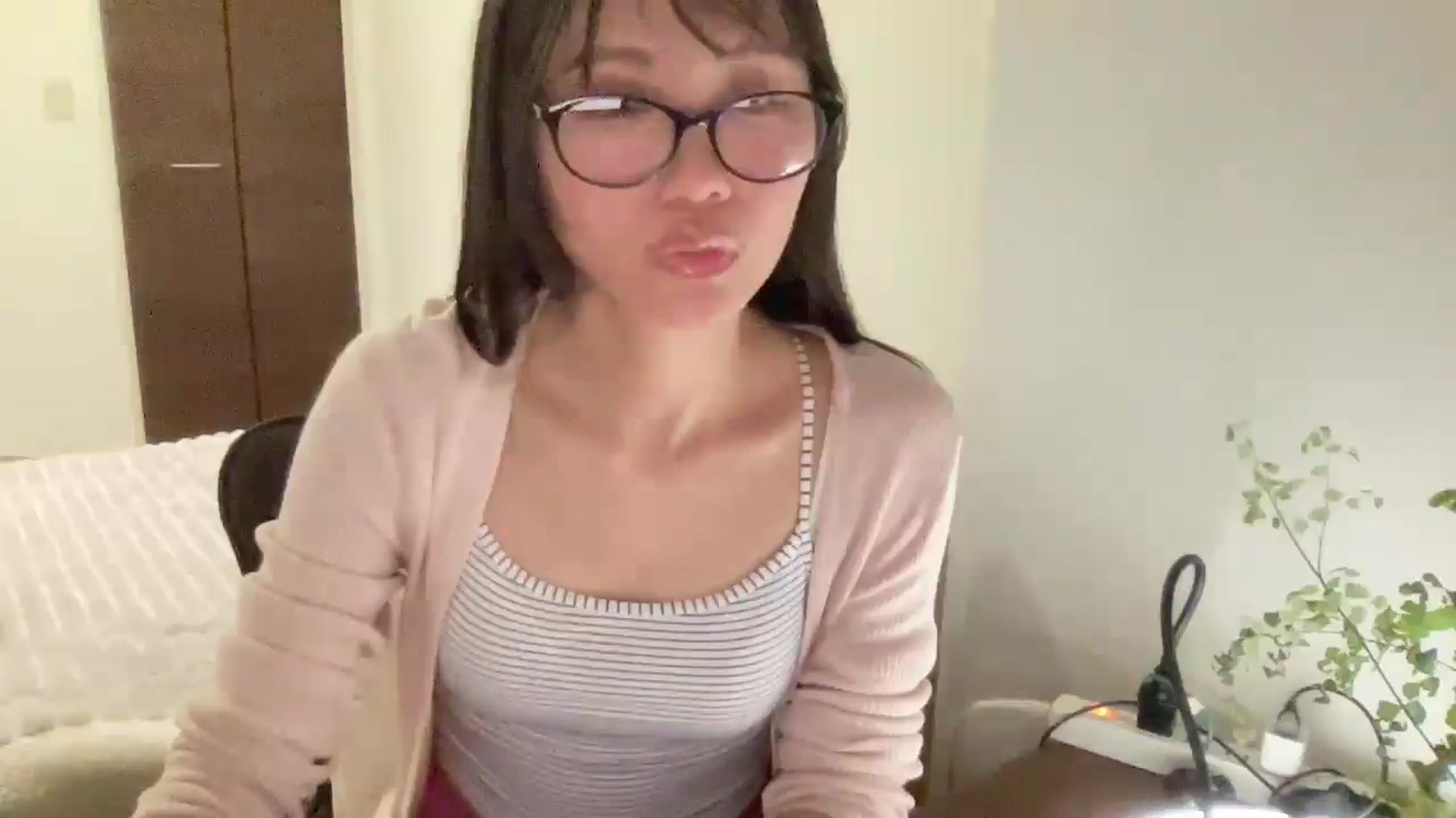 Gallery image thumbnail from Otochan's myfreecams stream on, 06/06/2025, 11:39 image 16 of 20