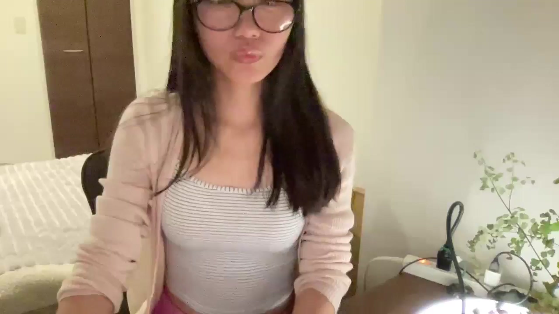 Gallery image thumbnail from Otochan's myfreecams stream on, 06/06/2025, 11:39 image 17 of 20