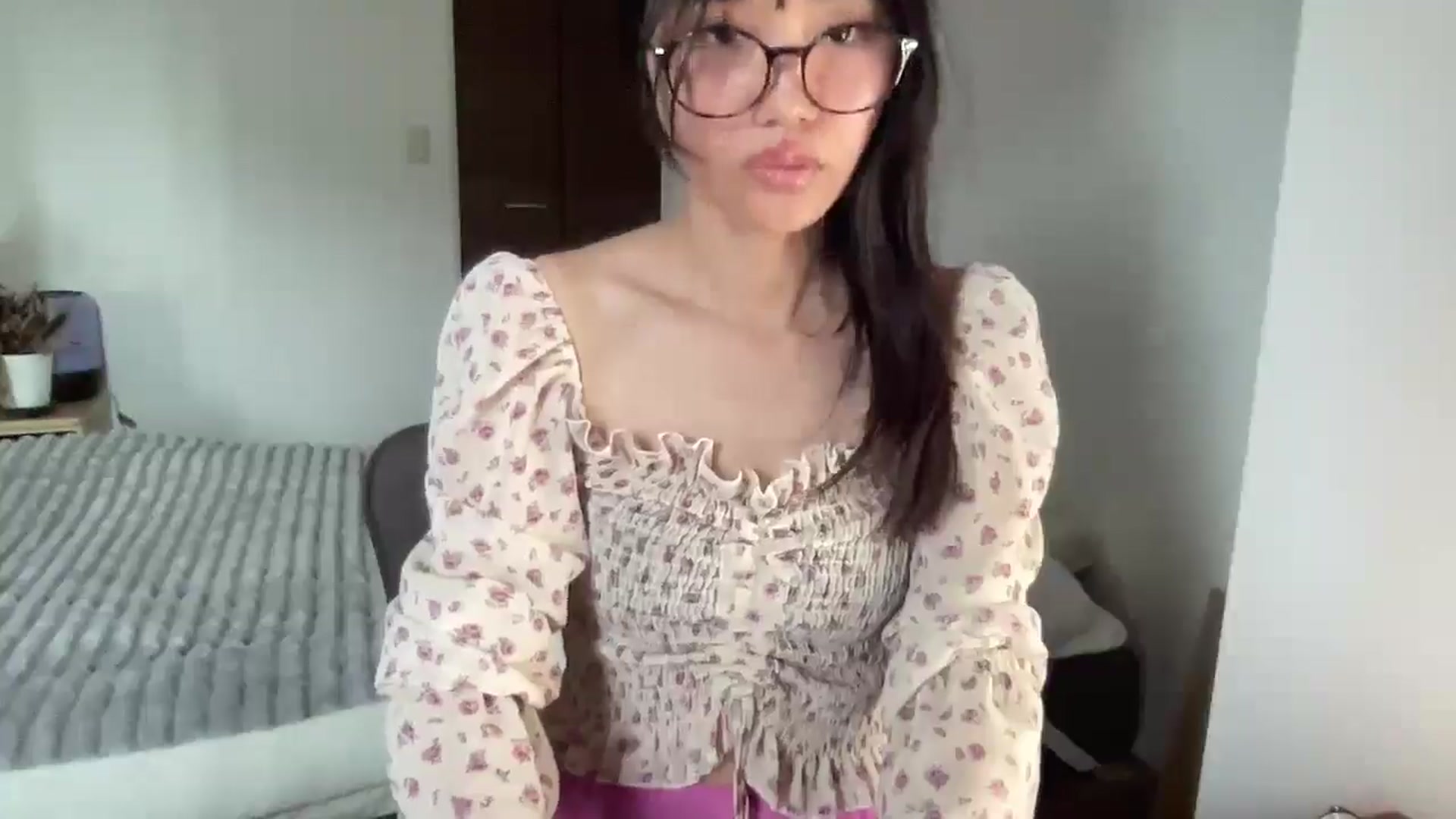 Gallery image thumbnail from Otochan's myfreecams stream on, 06/13/2025, 08:34 image 17 of 20