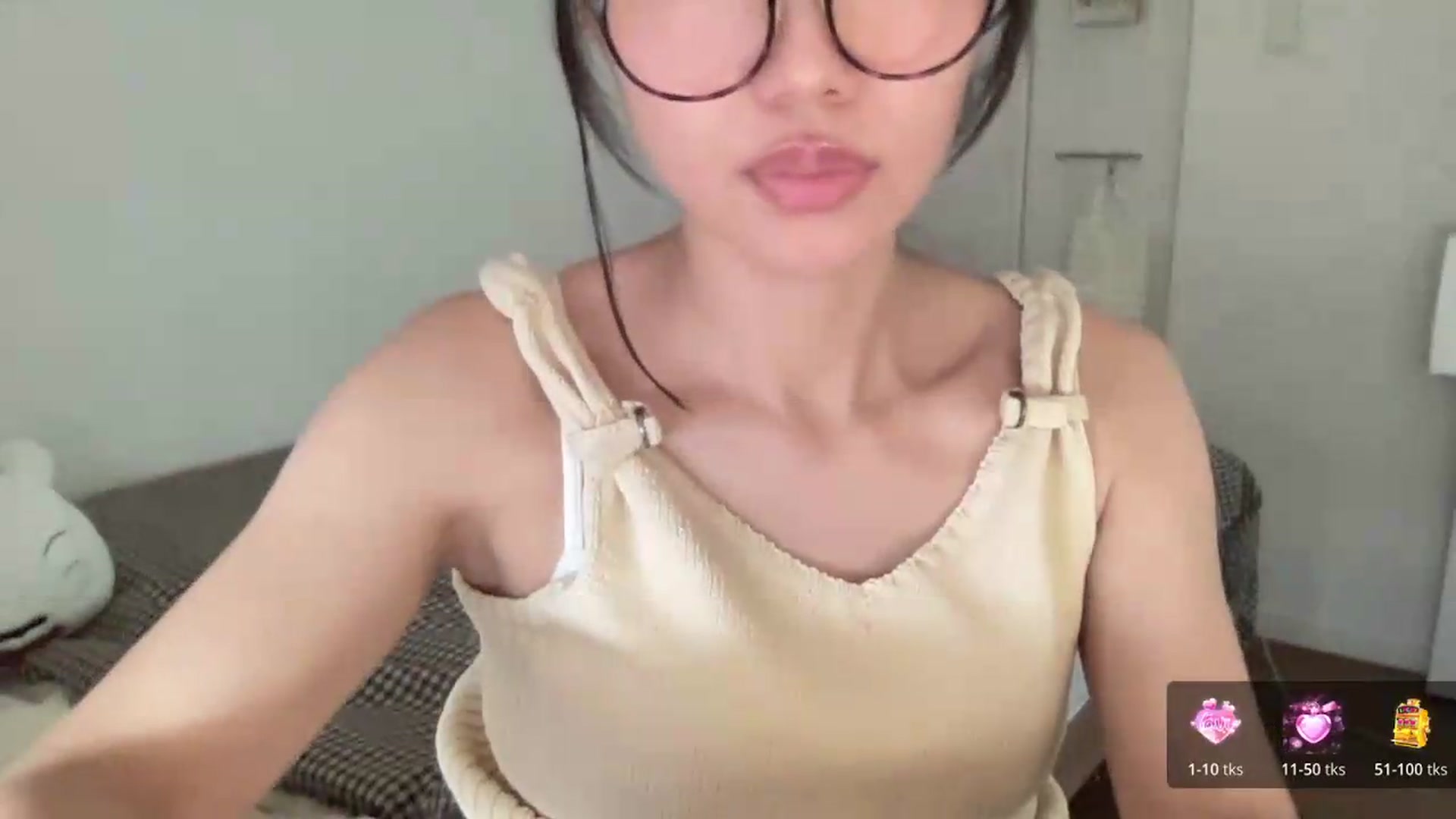 Gallery image thumbnail from Otochan's myfreecams stream on, 08/19/2026, 06:18 image 12 of 20