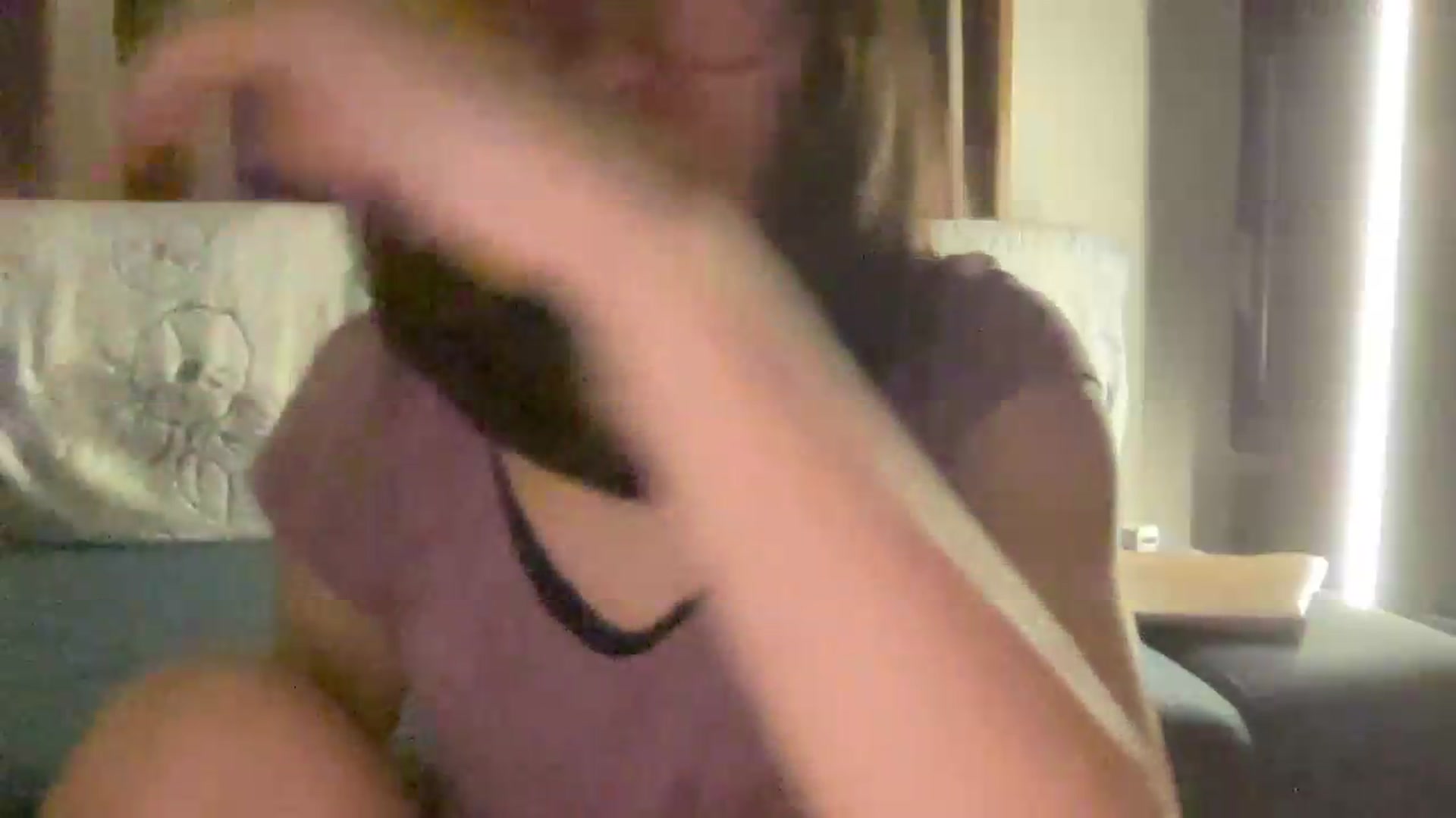 Gallery image thumbnail from Otochan's myfreecams stream on, 09/04/2026, 15:25 image 11 of 20
