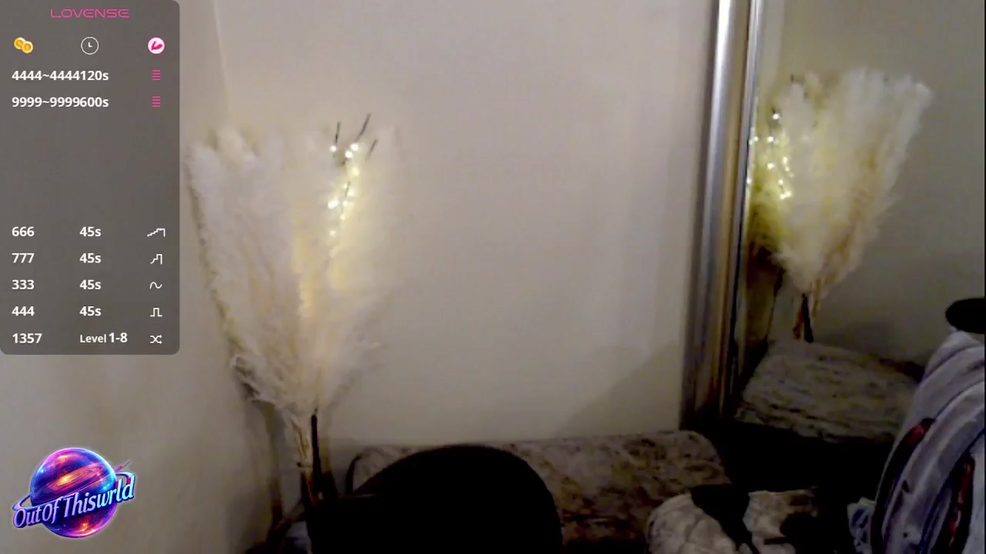 Gallery image thumbnail from OutOfThisWrld's myfreecams stream on, 01/25/2025, 14:41 image 12 of 20