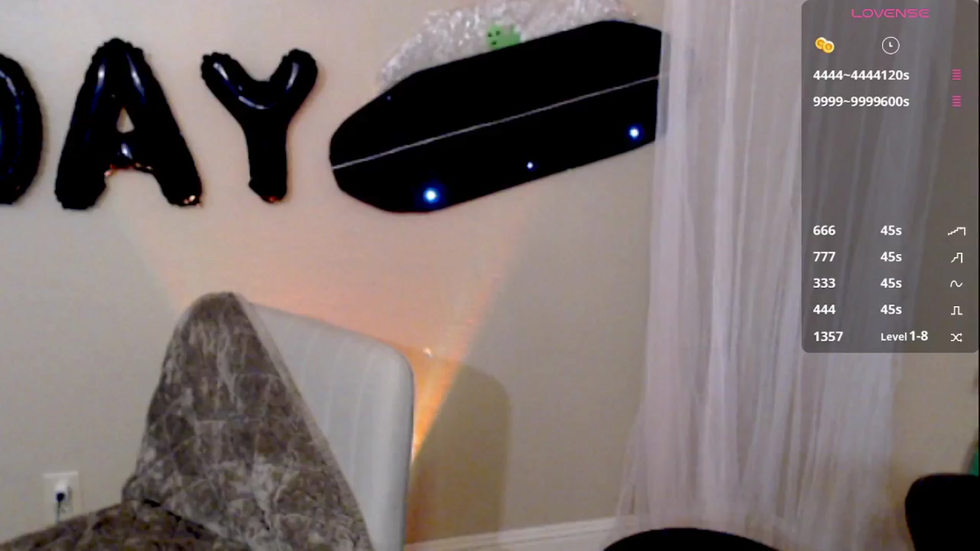 Gallery image thumbnail from OutOfThisWrld's myfreecams stream on, 02/02/2025, 24:12 image 14 of 20