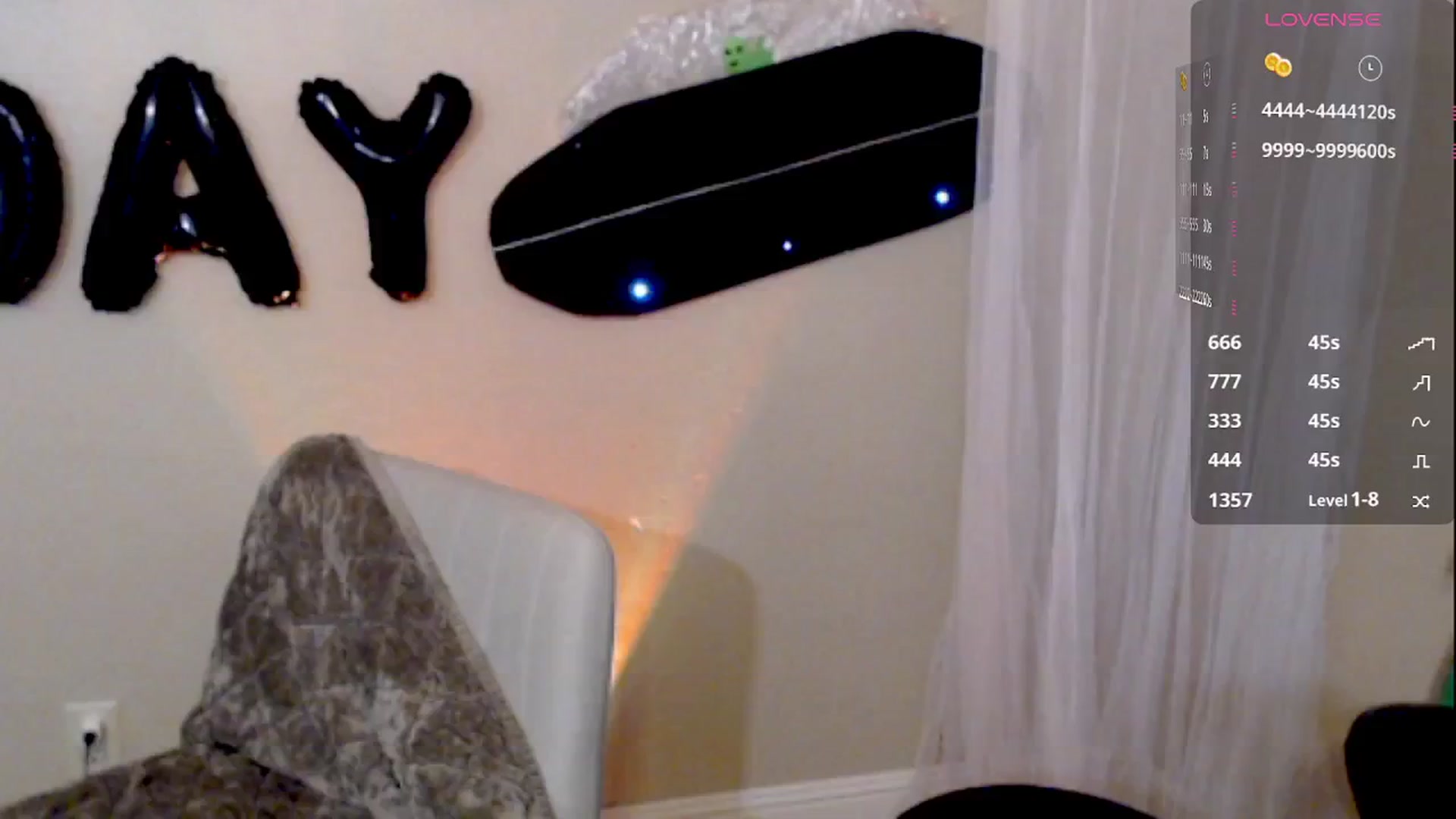 Gallery image thumbnail from OutOfThisWrld's myfreecams stream on, 02/02/2025, 24:12 image 13 of 20