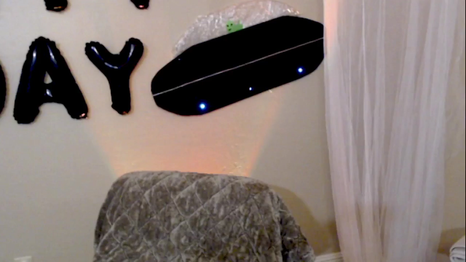 Gallery image thumbnail from OutOfThisWrld's myfreecams stream on, 02/02/2025, 03:11 image 18 of 20