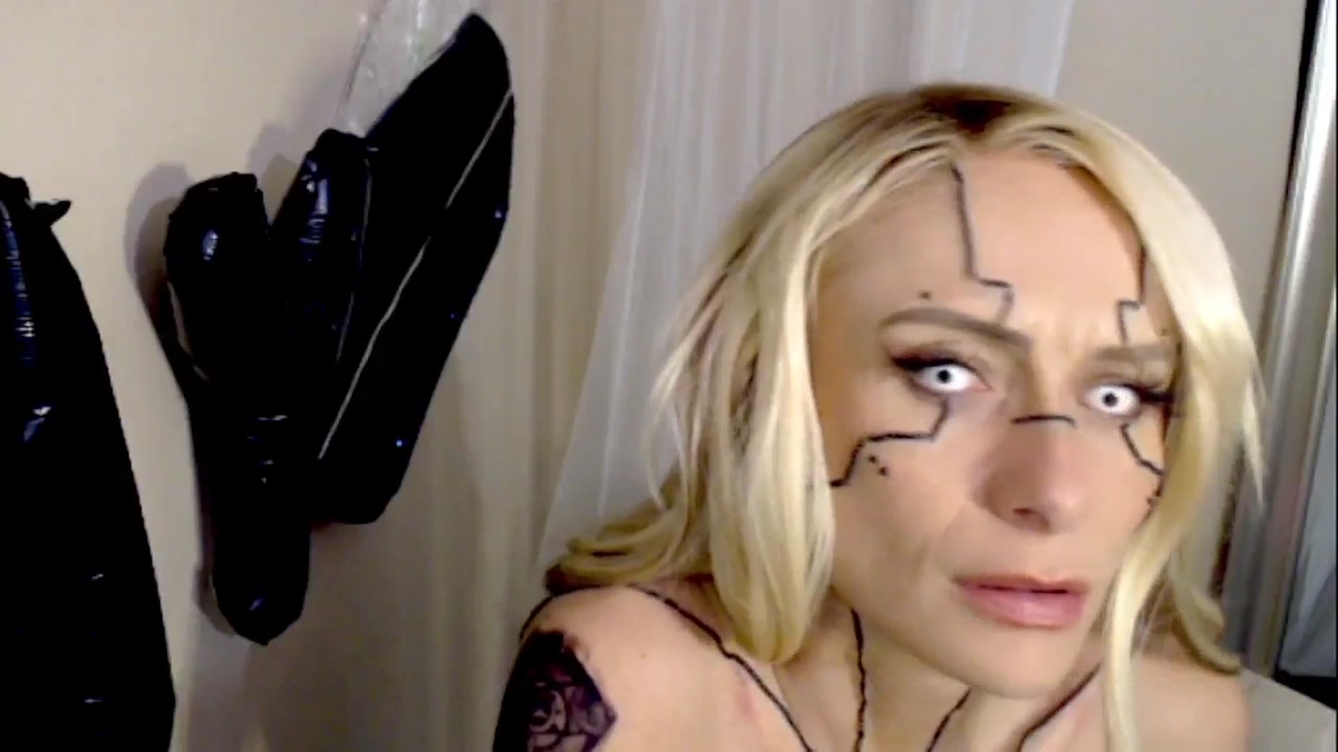 Gallery image thumbnail from OutOfThisWrld's myfreecams stream on, 02/02/2025, 08:42 image 20 of 20