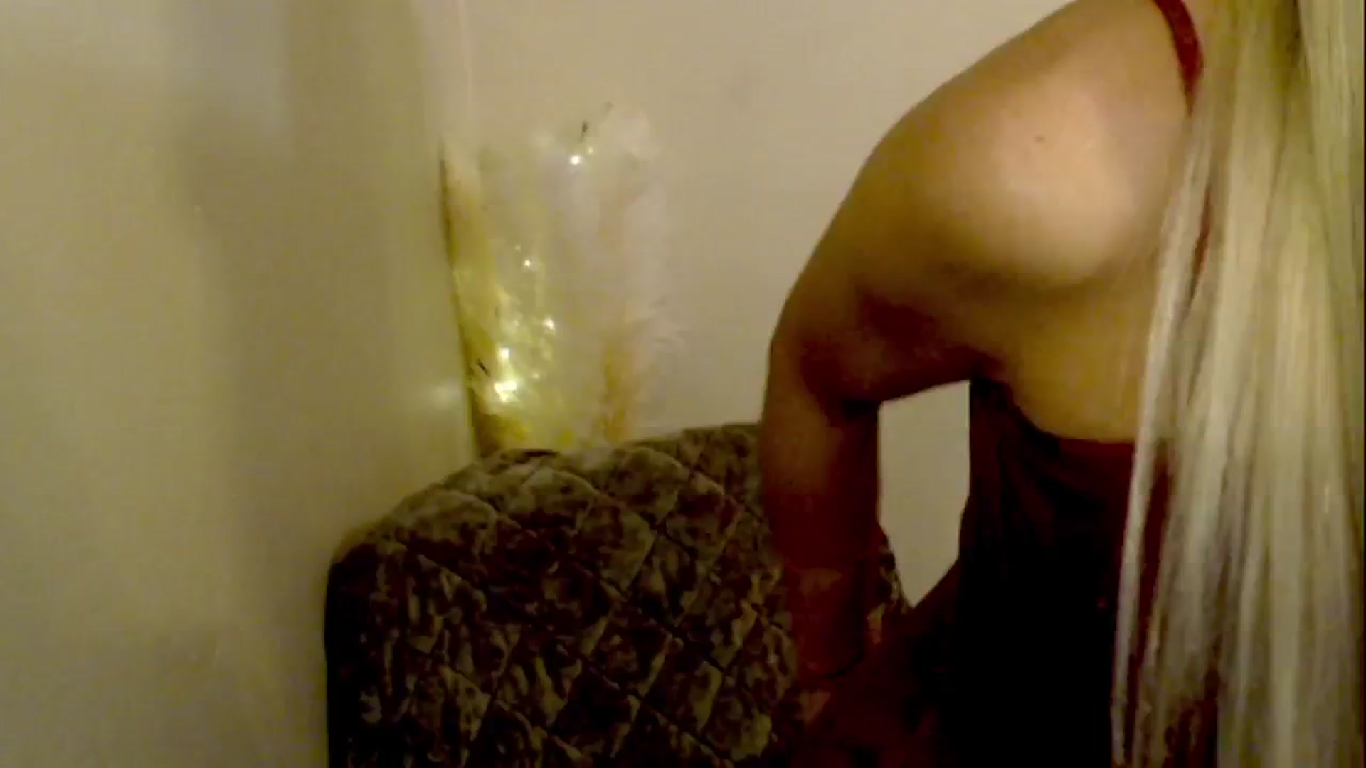 Gallery image thumbnail from OutOfThisWrld's myfreecams stream on, 02/04/2025, 10:41 image 10 of 20
