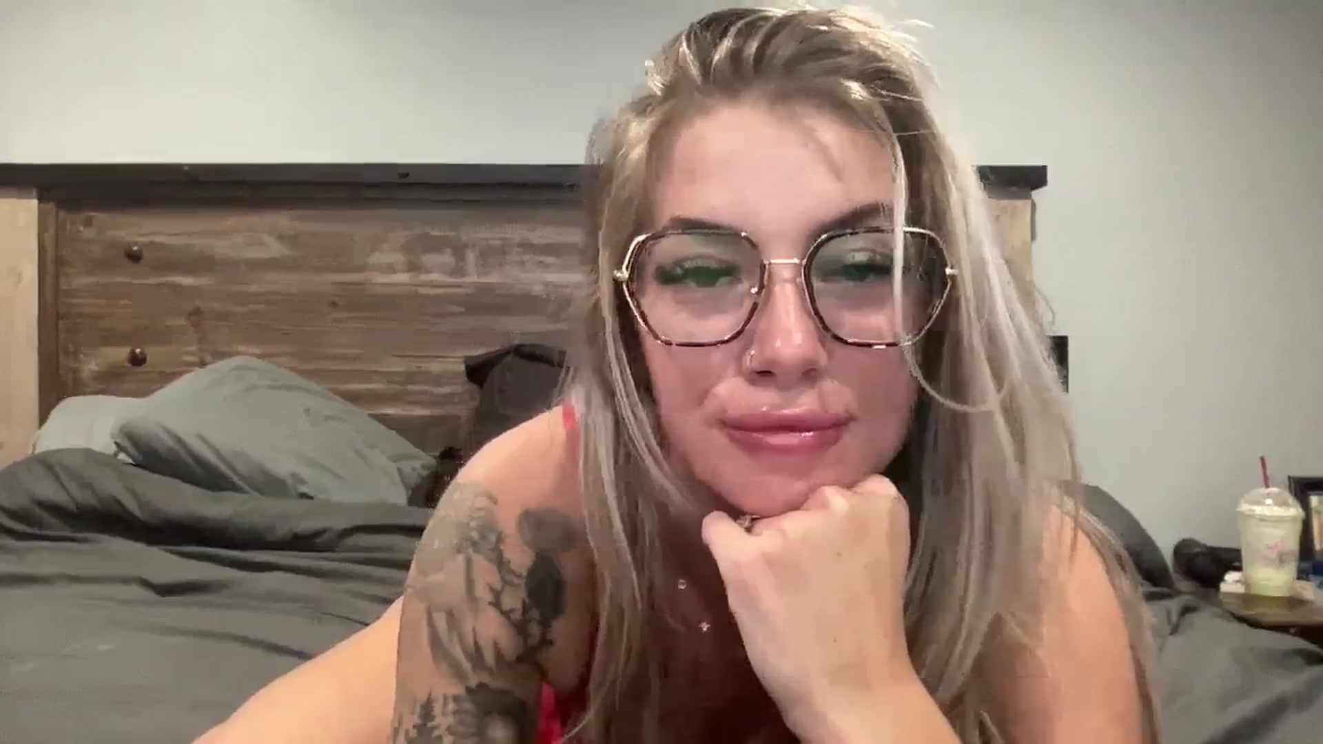 Gallery image thumbnail from Outlawsue_528's myfreecams stream on, 10/02/2023, 18:44 image 2 of 20