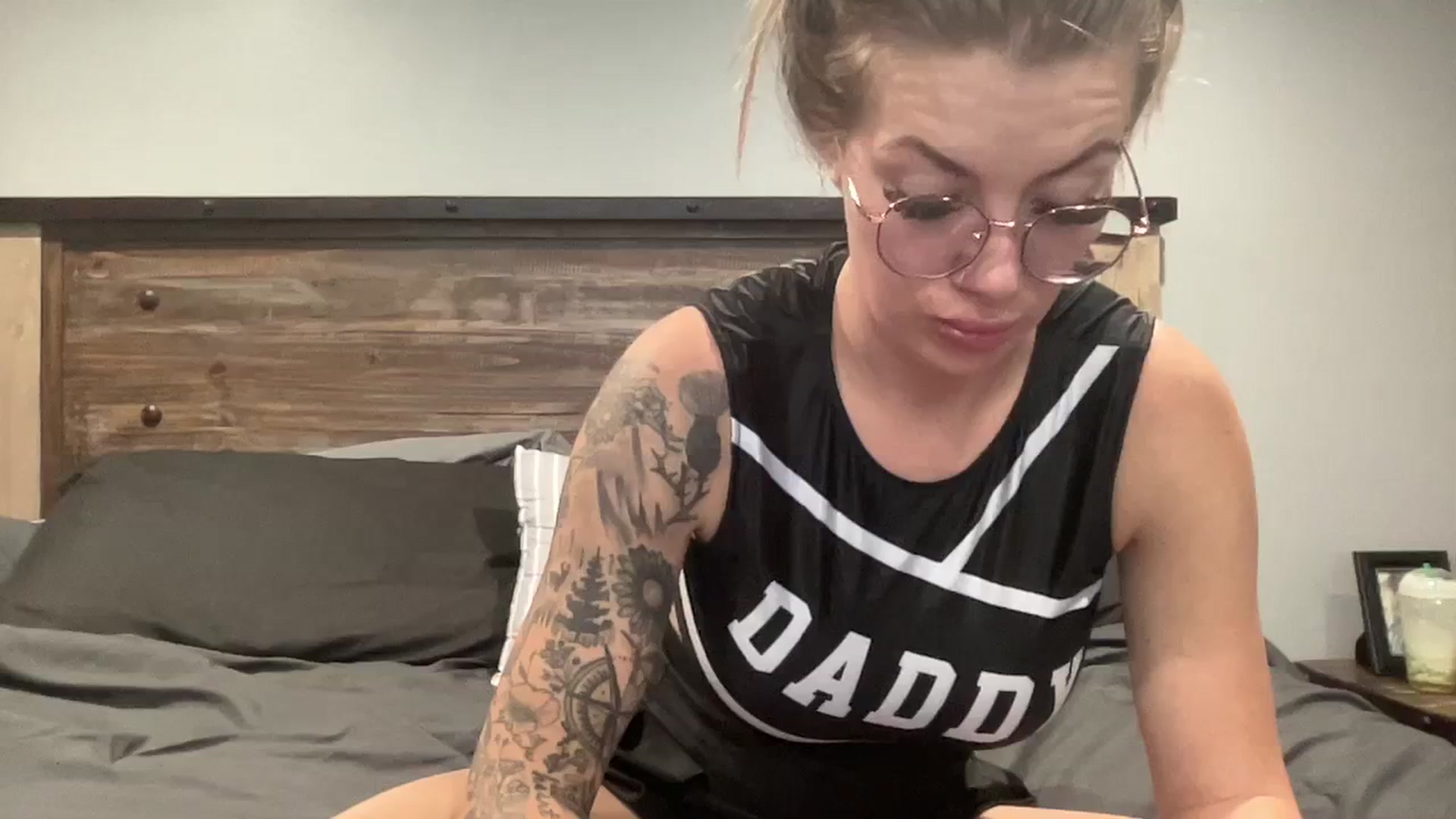 Gallery image thumbnail from Outlawsue_528's myfreecams stream on, 10/23/2023, 19:02 image 19 of 20