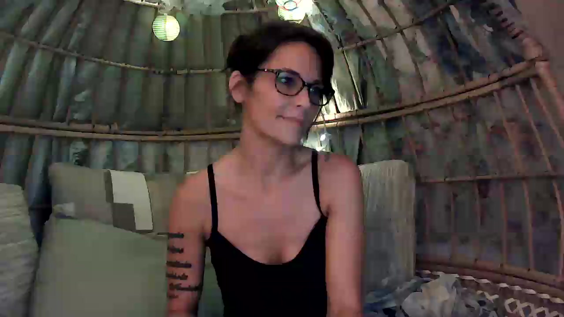 Gallery image thumbnail from OverallDistracted's myfreecams stream on, 08/27/2026, 01:55 image 13 of 20