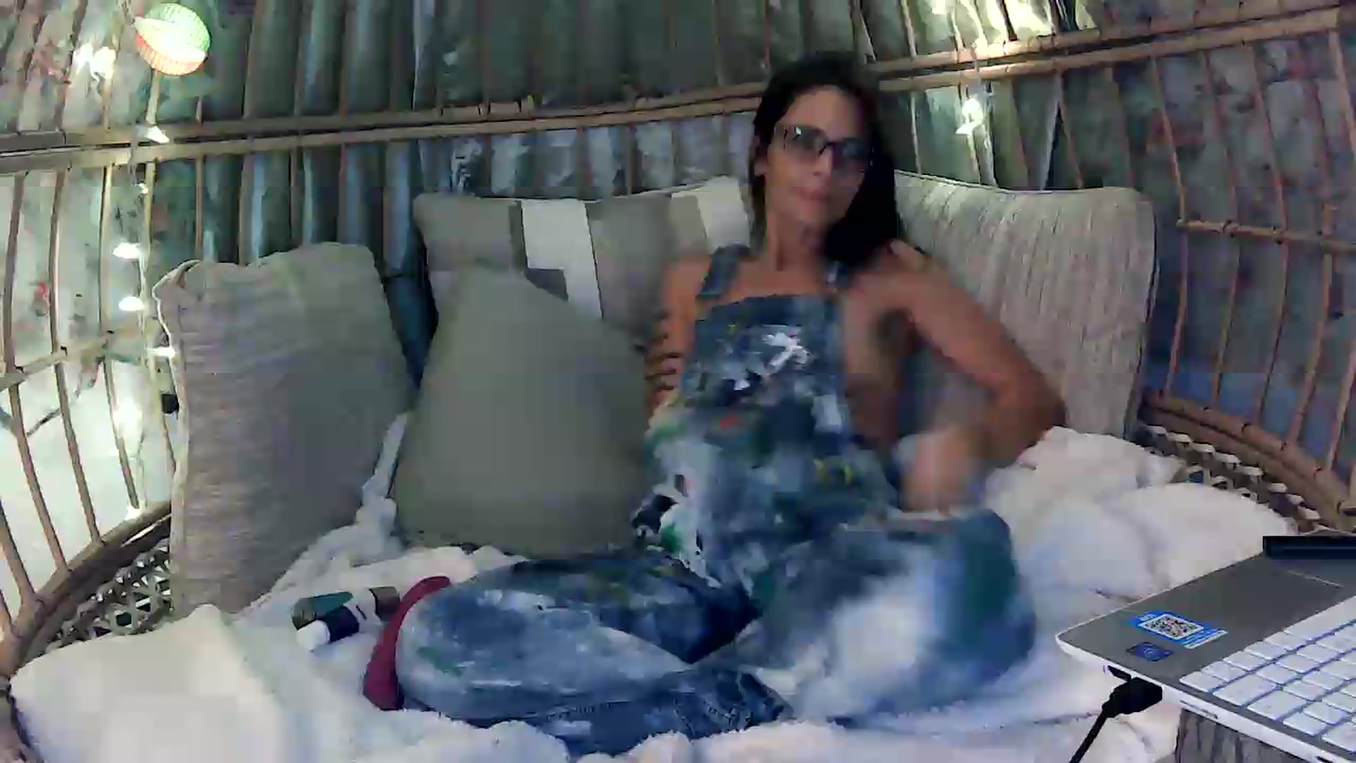 Gallery image thumbnail from OverallDistracted's myfreecams stream on, 08/29/2026, 04:12 image 12 of 20