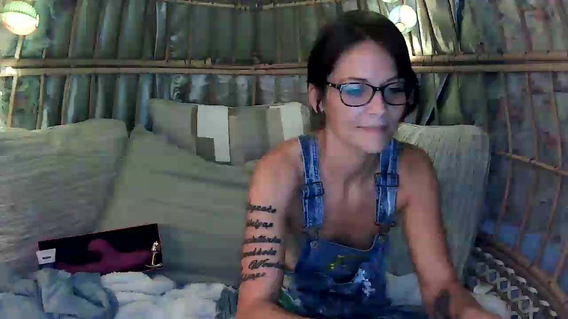 Gallery image thumbnail from OverallDistracted's myfreecams stream on, 08/30/2026, 04:38 image 17 of 20