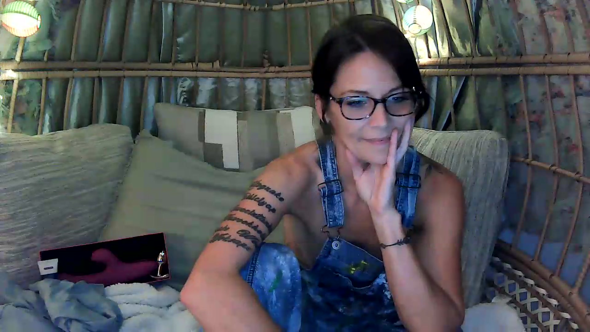Gallery image thumbnail from OverallDistracted's myfreecams stream on, 08/30/2026, 04:38 image 14 of 20