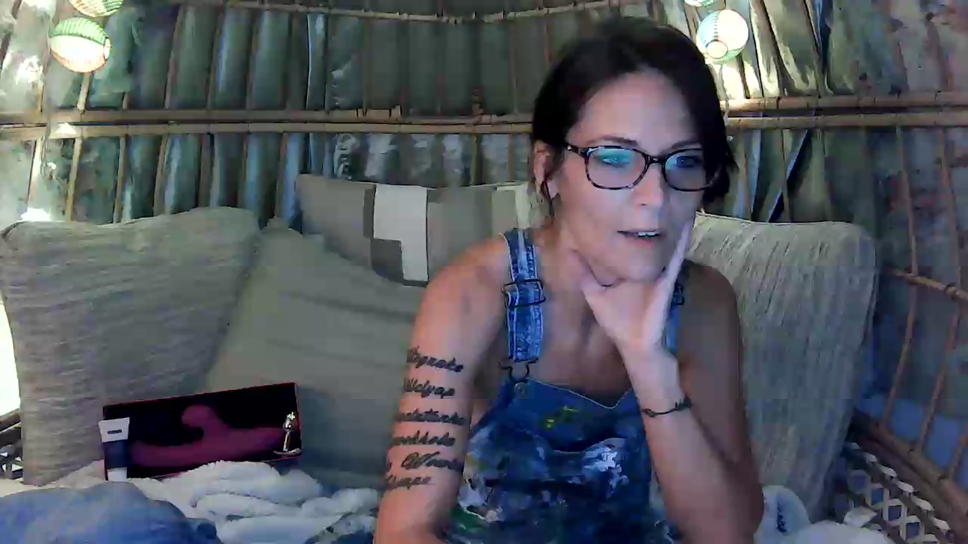 Gallery image thumbnail from OverallDistracted's myfreecams stream on, 08/30/2026, 04:38 image 6 of 20