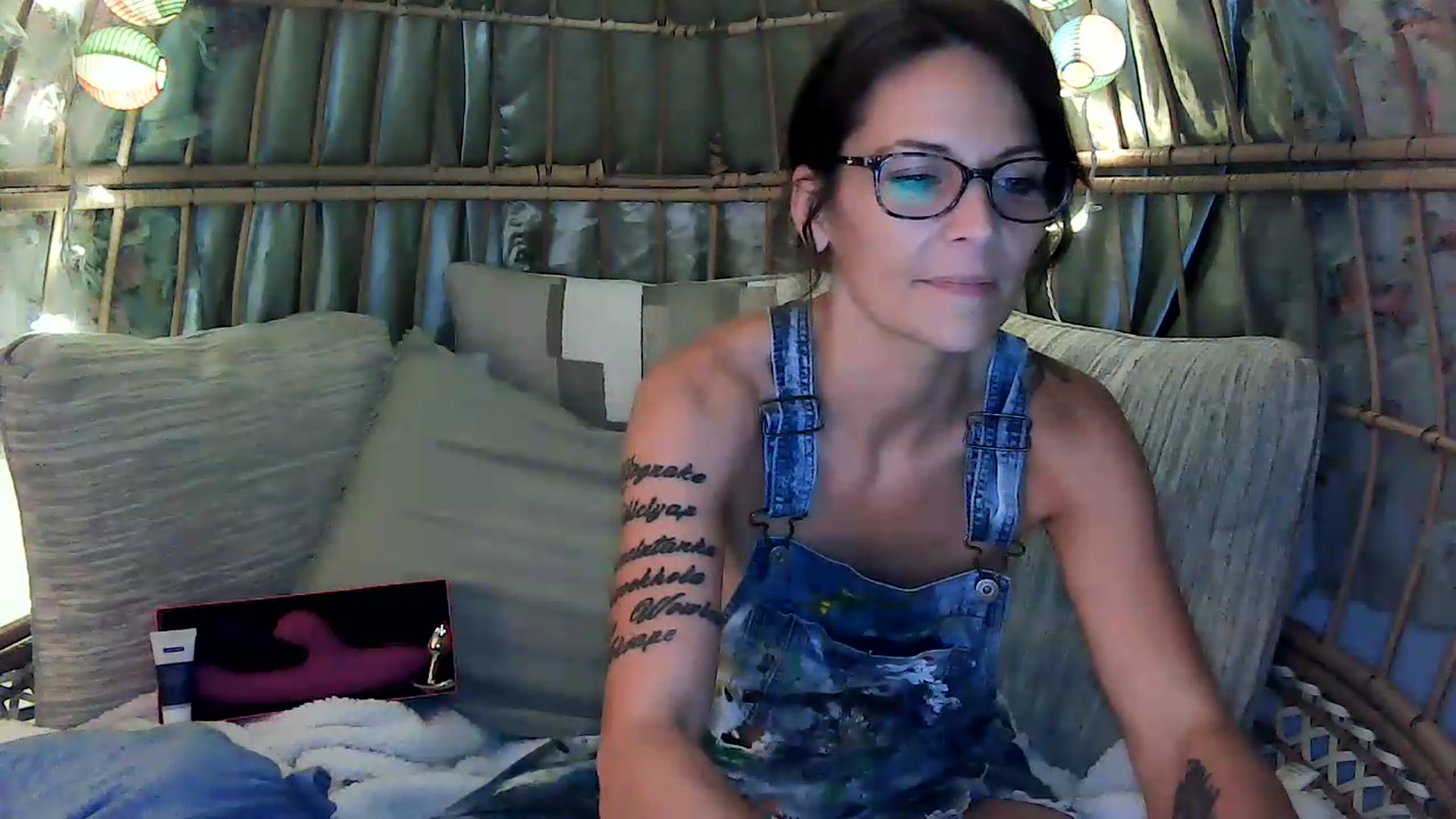 Gallery image thumbnail from OverallDistracted's myfreecams stream on, 08/30/2026, 04:38 image 3 of 20