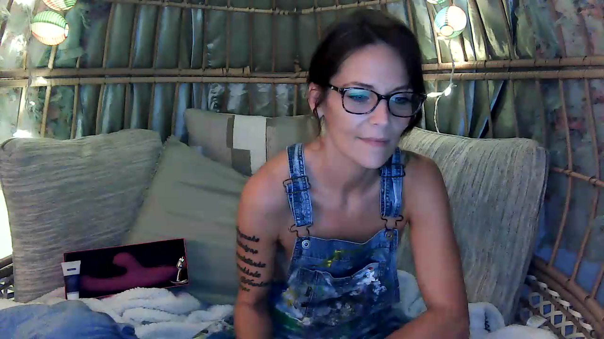 Gallery image thumbnail from OverallDistracted's myfreecams stream on, 08/30/2026, 04:38 image 8 of 20