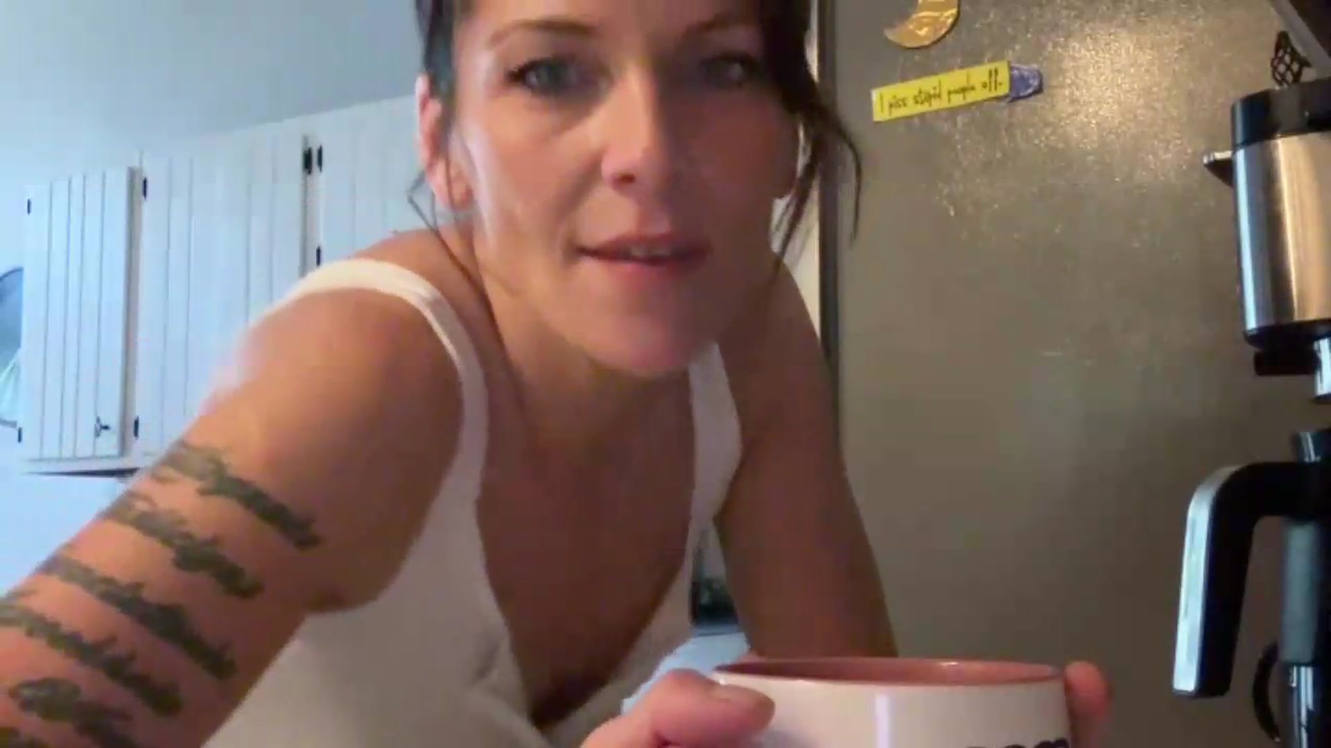 Gallery image thumbnail from OverallDistracted's myfreecams stream on, 08/31/2026, 11:43 image 17 of 20