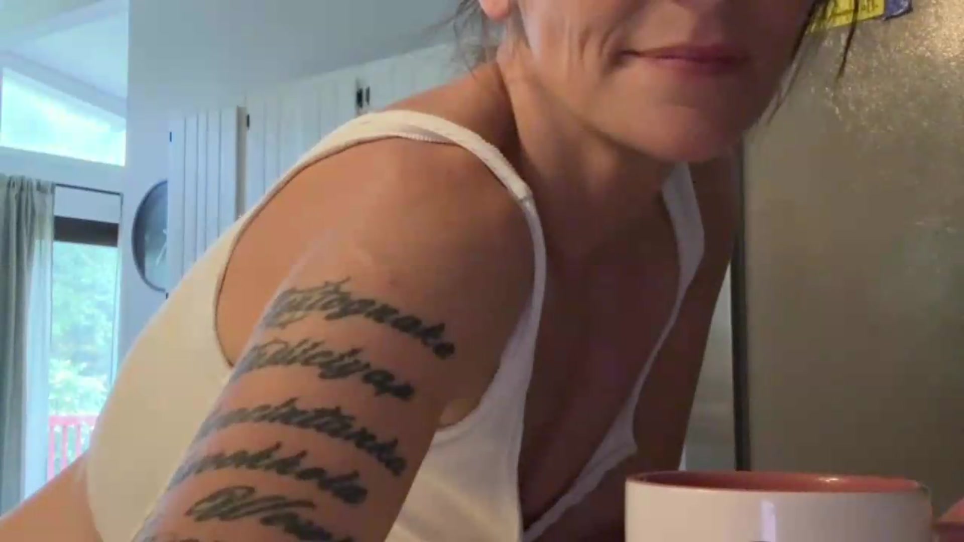 Gallery image thumbnail from OverallDistracted's myfreecams stream on, 08/31/2026, 11:43 image 7 of 20