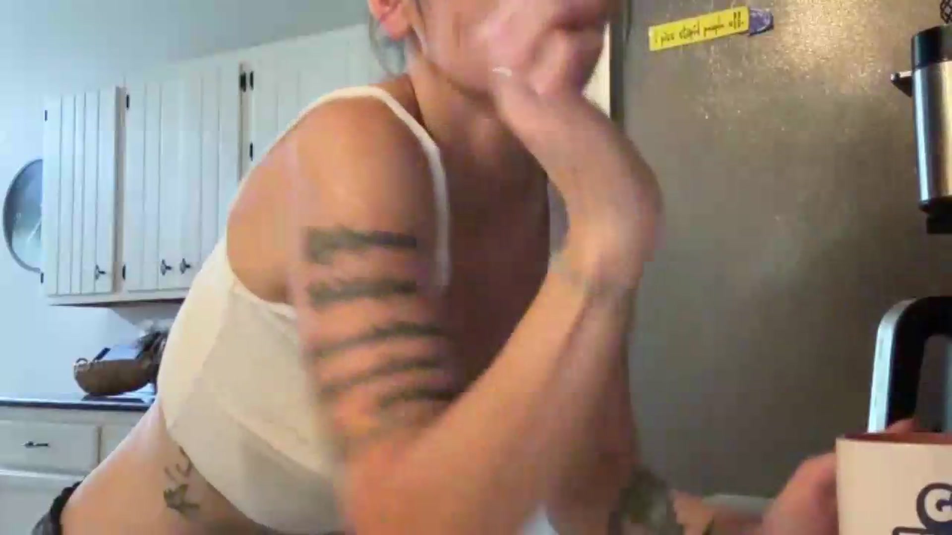 Gallery image thumbnail from OverallDistracted's myfreecams stream on, 08/31/2026, 11:43 image 12 of 20