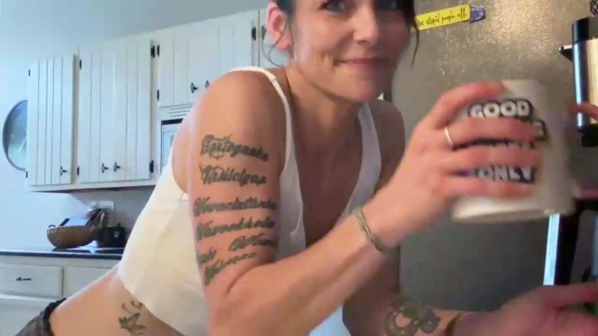 Gallery image thumbnail from OverallDistracted's myfreecams stream on, 08/31/2026, 11:43 image 11 of 20