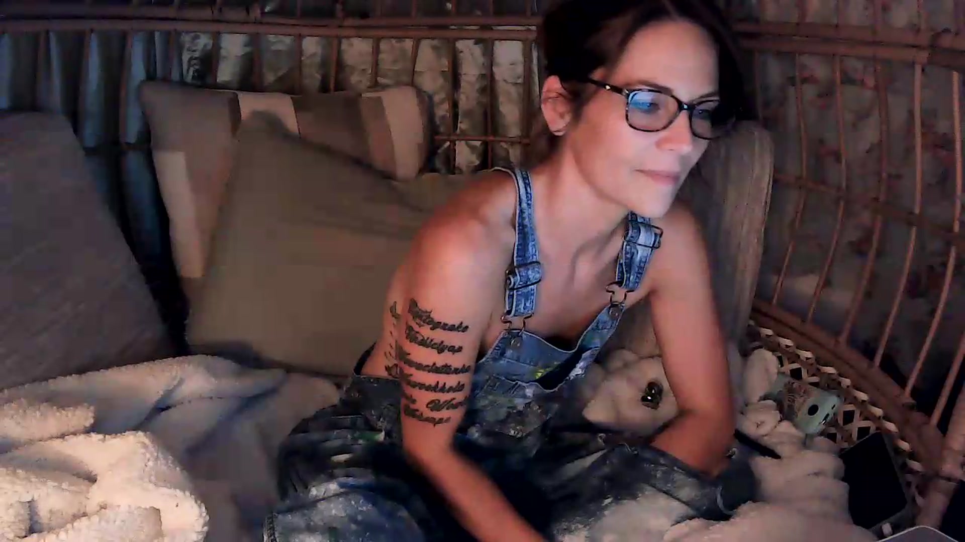 Gallery image thumbnail from OverallDistracted's myfreecams stream on, 09/01/2026, 03:12 image 5 of 20