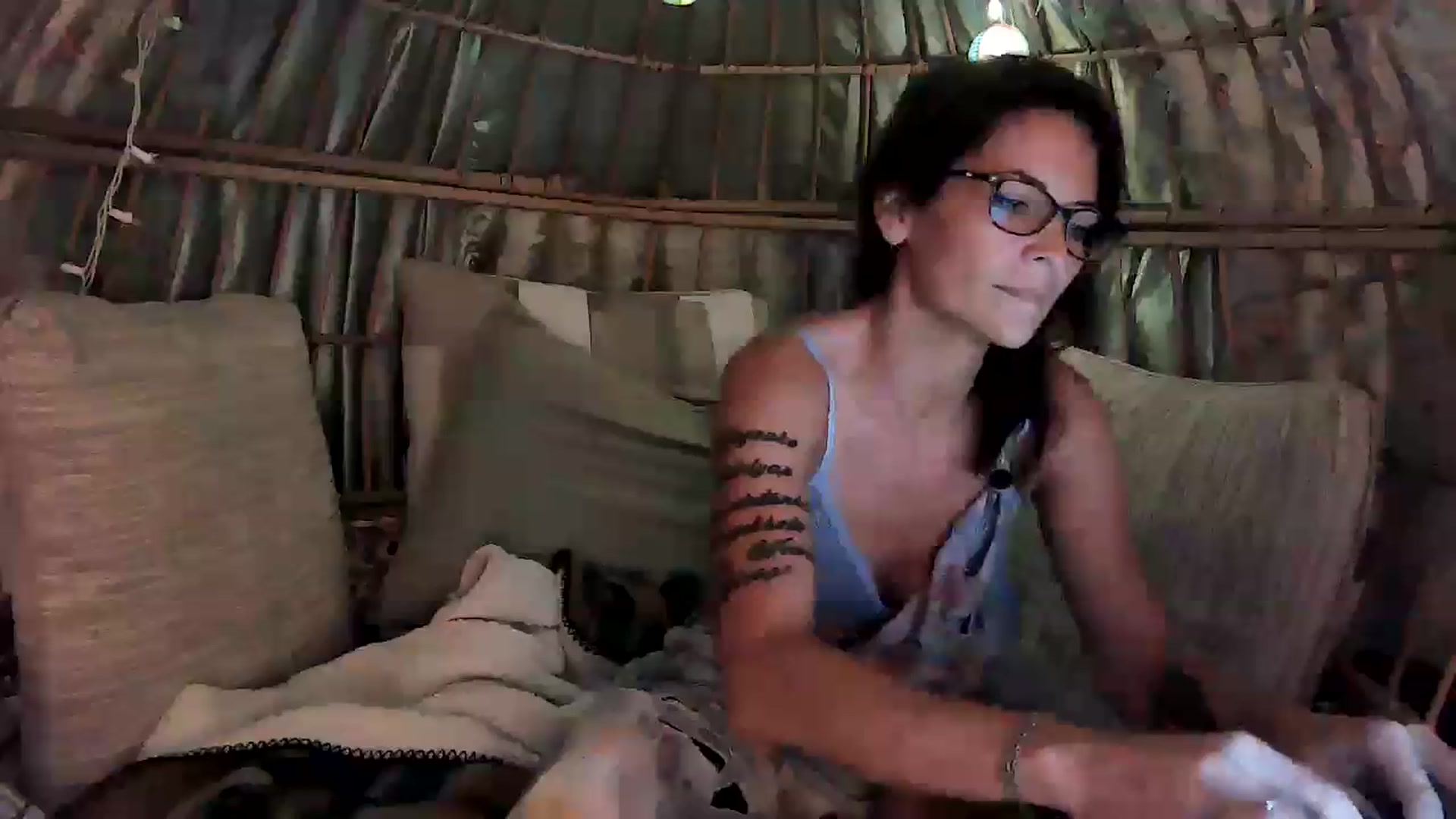 Gallery image thumbnail from OverallDistracted's myfreecams stream on, 09/07/2026, 02:10 image 10 of 20