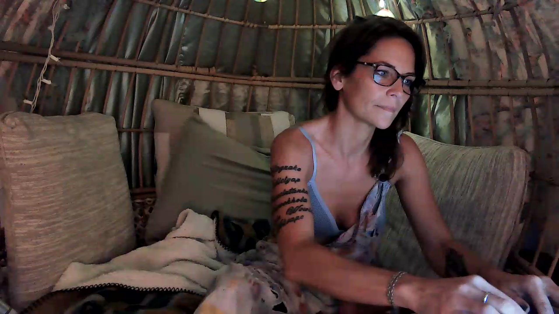 Gallery image thumbnail from OverallDistracted's myfreecams stream on, 09/07/2026, 02:10 image 7 of 20