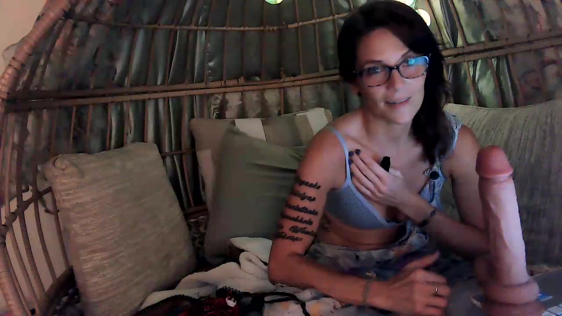 Gallery image thumbnail from OverallDistracted's myfreecams stream on, 09/07/2026, 02:47 image 8 of 20