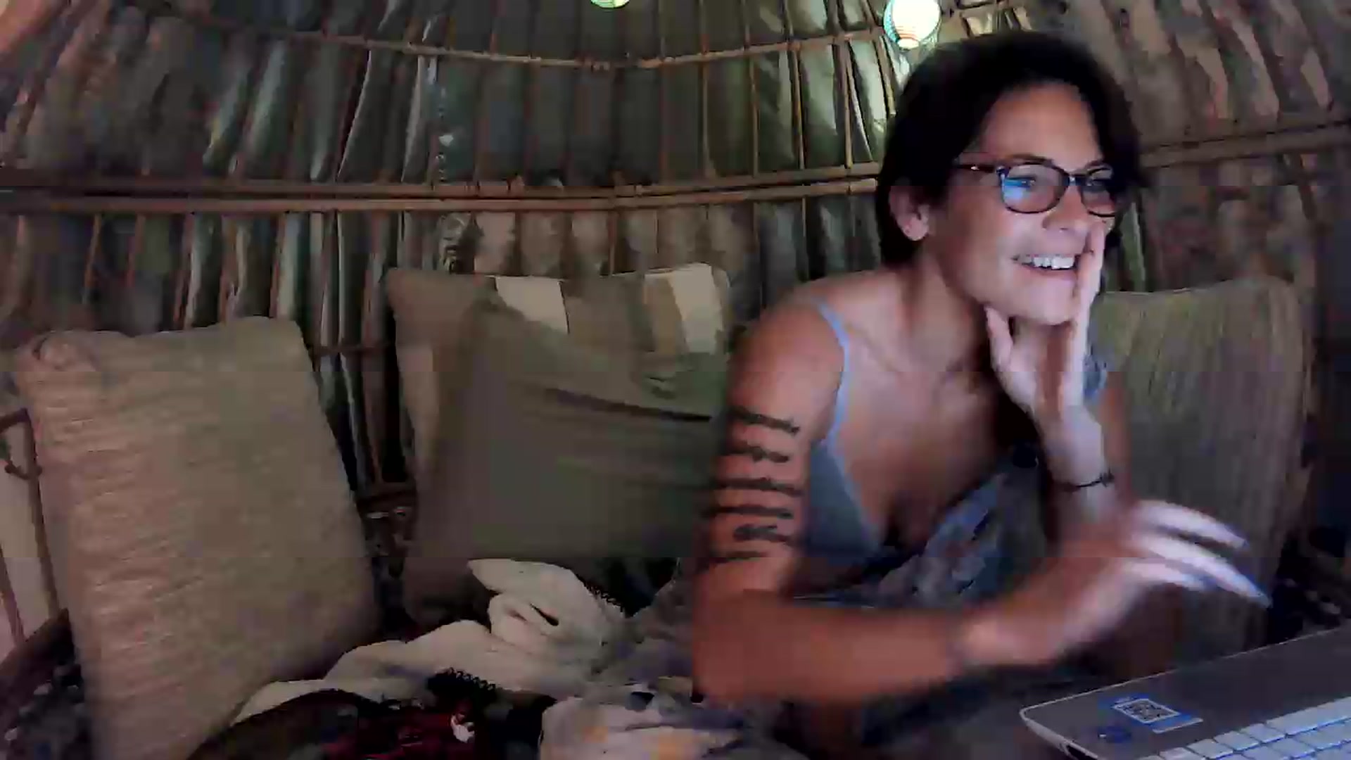 Gallery image thumbnail from OverallDistracted's myfreecams stream on, 09/07/2026, 02:47 image 18 of 20